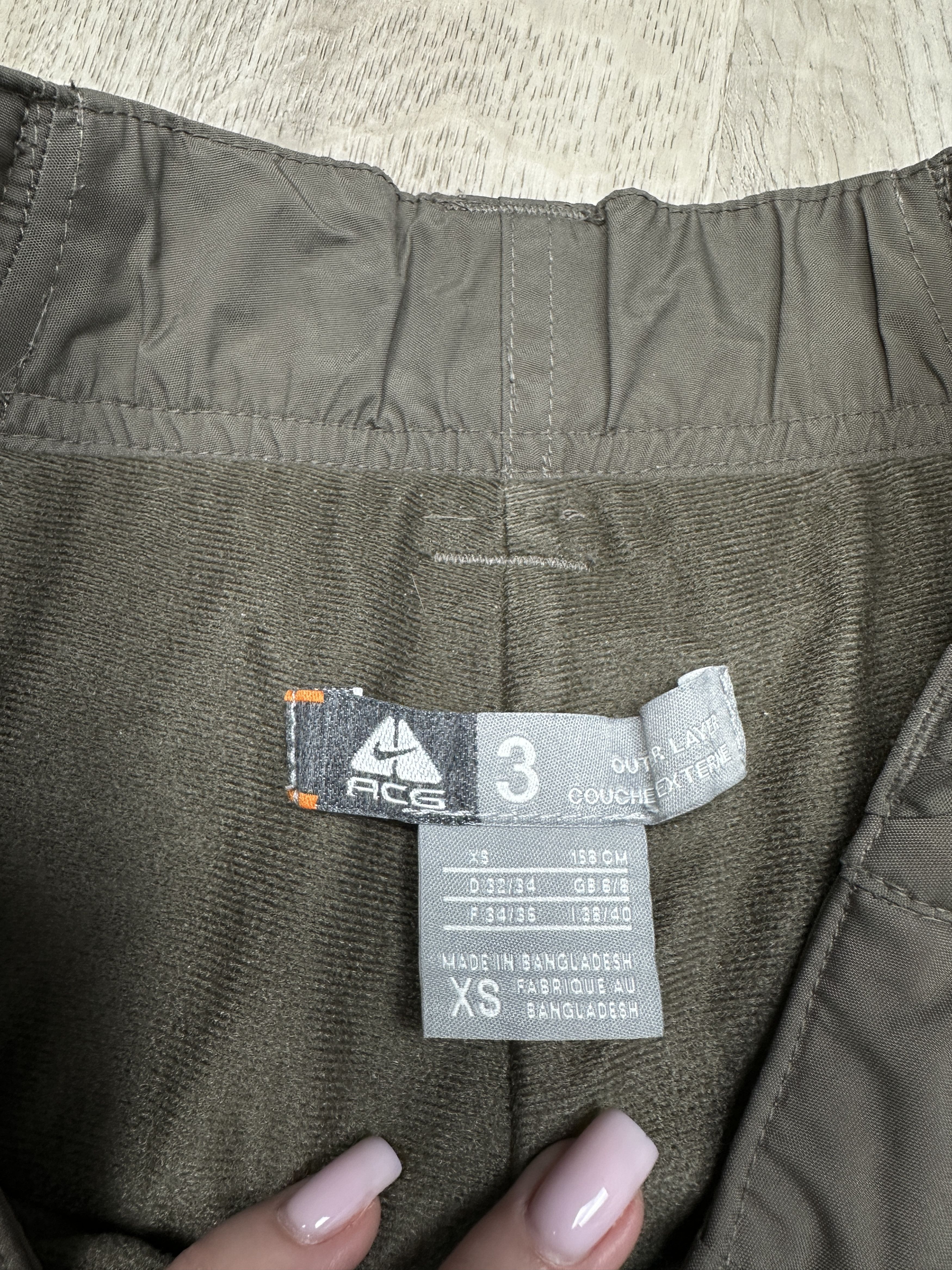 Nike ACG Nike ACG Vintage Womens Ski Snowboard Pants Size 27" / US 4 / IT 40 - 6 Thumbnail