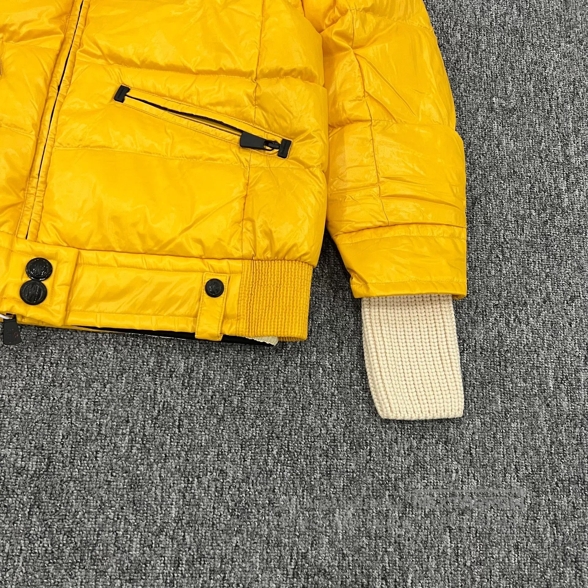 Moncler Moncler size 2 Arabba袖 label; fur-lined ski down jacket| Size M / US 6-8 / IT 42-44 - 5 Thumbnail