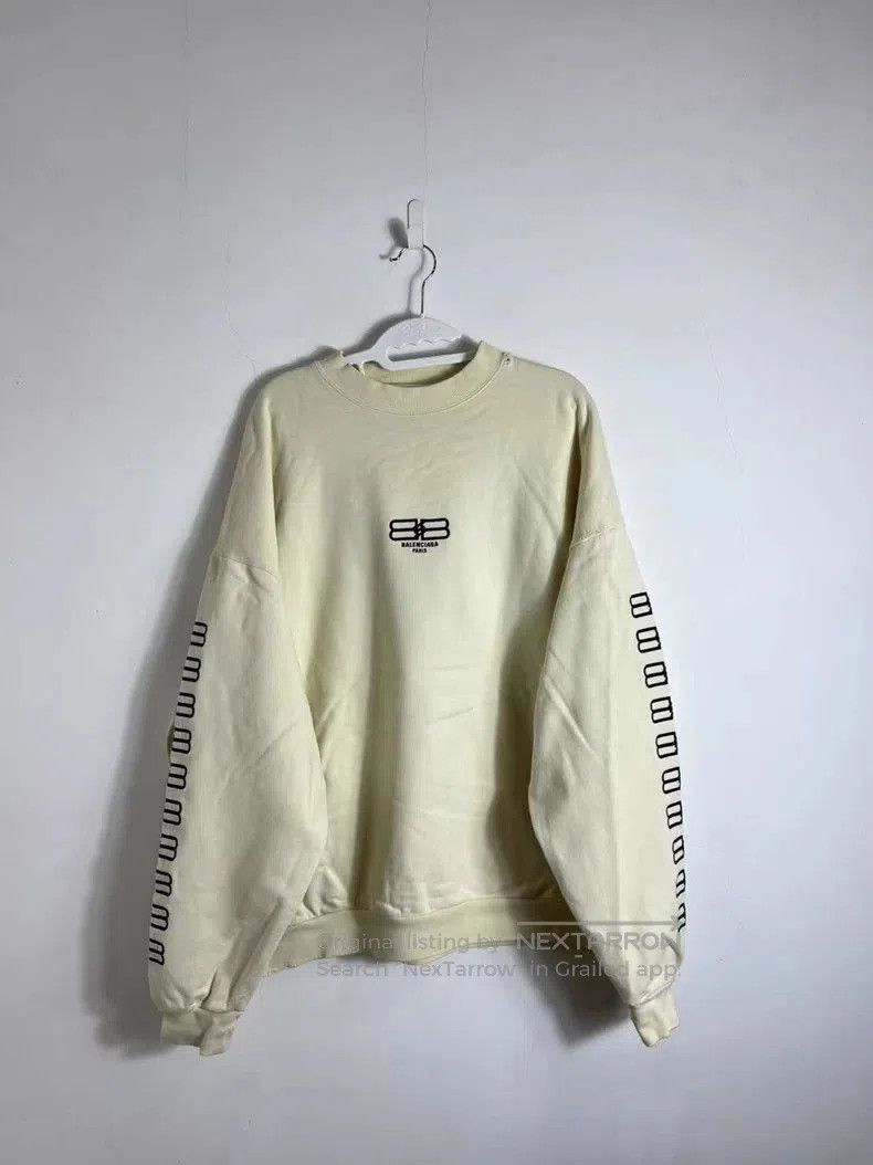 Balenciaga Balenciaga Logo Strap Lock Sweatshirt. Size US M / EU 48-50 / 2 - 1 Thumbnail