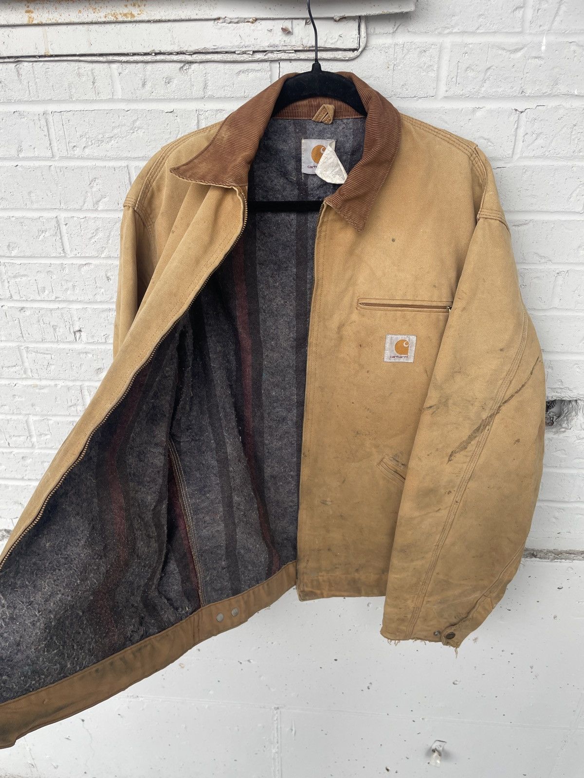 Carhartt 90s Carhartt Detroit J01 faded and distressed jacket Size US XL / EU 56 / 4 - 6 Thumbnail