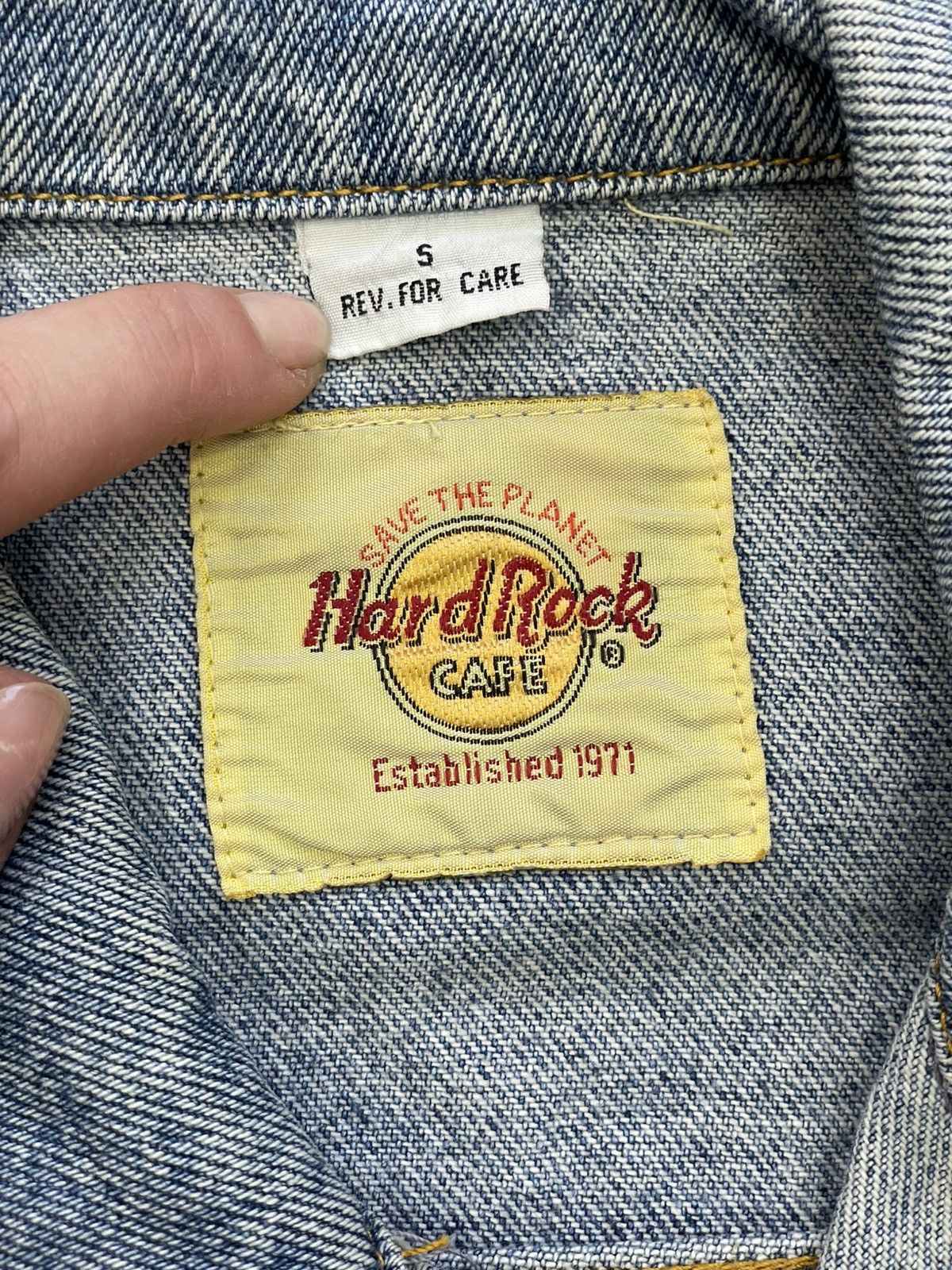 Hard Rock Cafe Rare 90s hard rock cafe Singapore trucker jacket y2k Size US S / EU 44-46 / 1 - 7 Thumbnail