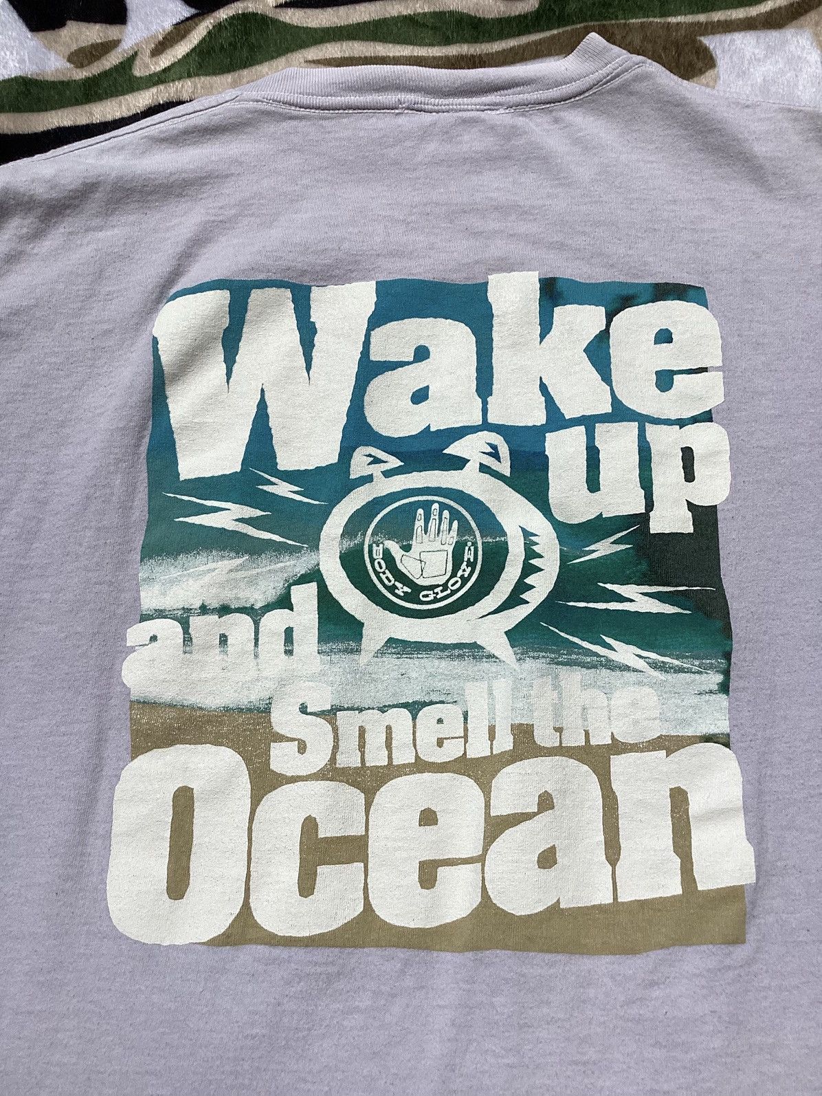 Body Glove × Vintage Vintage 90s body glove brand wake up and smell the ocean tee Size US L / EU 52-54 / 3 - 2 Thumbnail