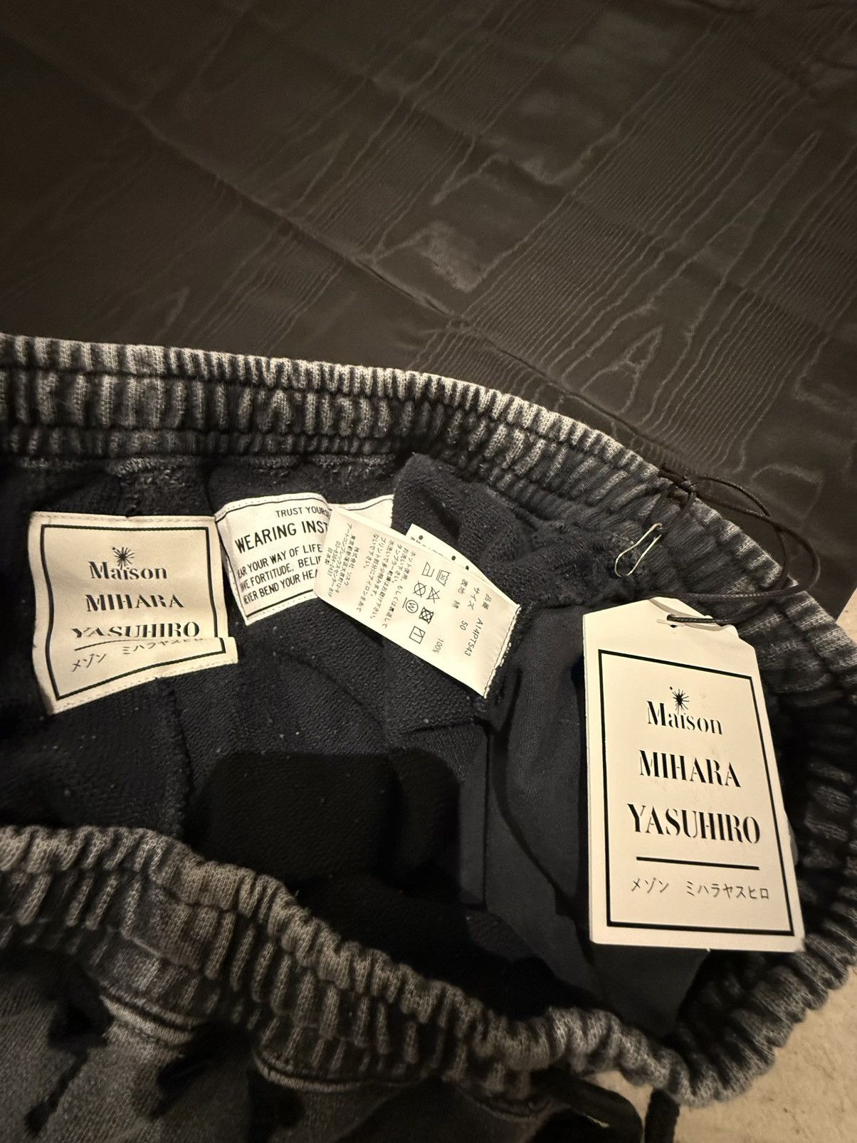 Maison MIHARA YASUHIRO Maison Mihara Yasuhiro distresses sweatpants joggers 50 BNWT Size US 34 / EU 50 - 22 Thumbnail