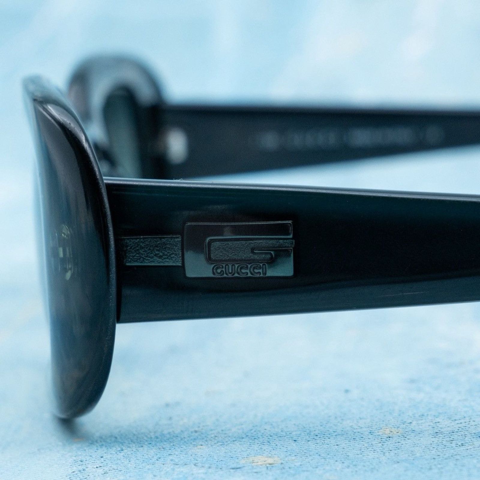 Gucci × Vintage Vintage gucci logo rectangular transparent green sunglasses Size ONE SIZE - 6 Thumbnail