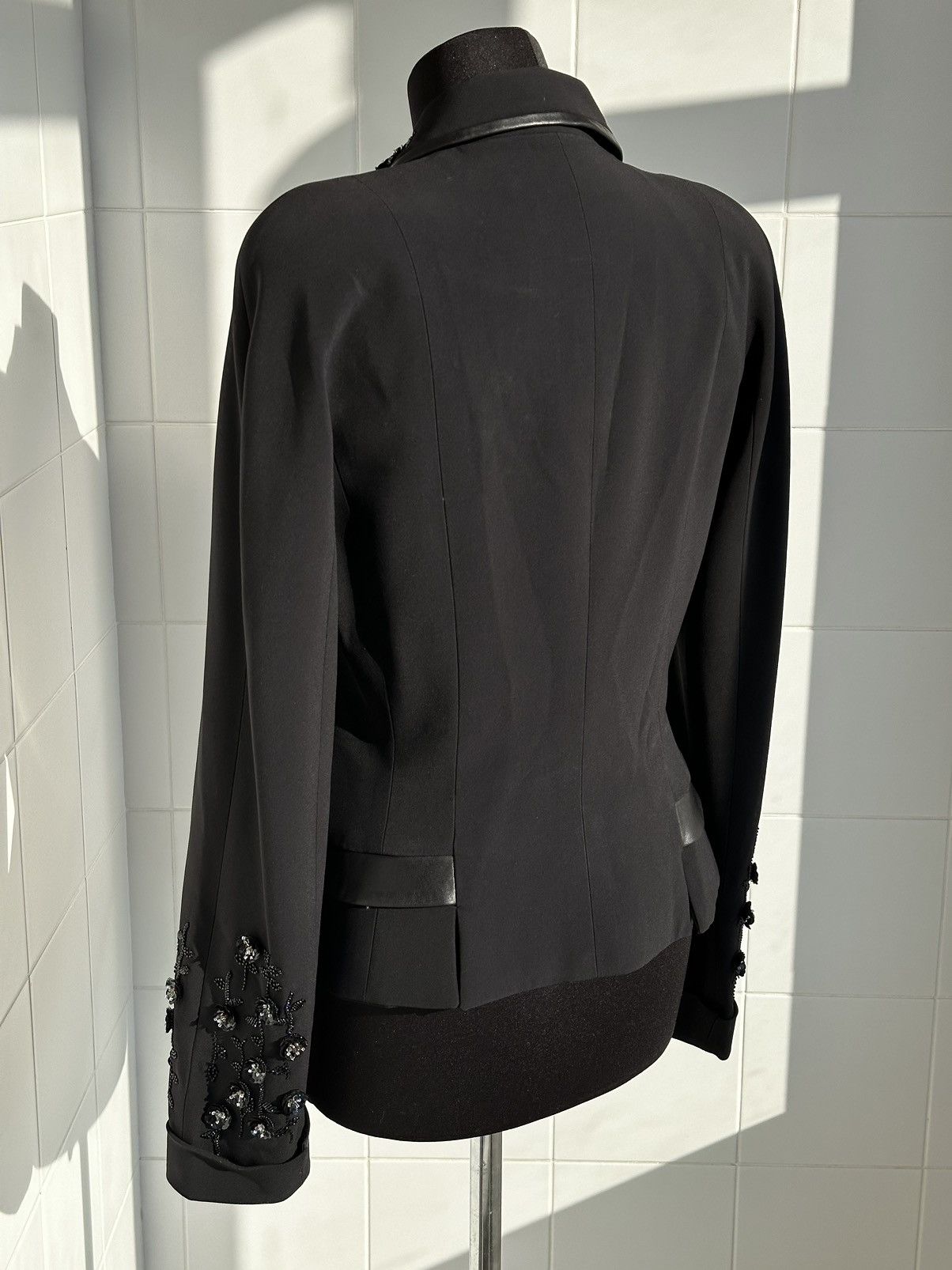 Dior DIOR Beaded Jacket Embroidered with Pearl Celluloid Flowers Size M / US 6-8 / IT 42-44 - 7 Thumbnail