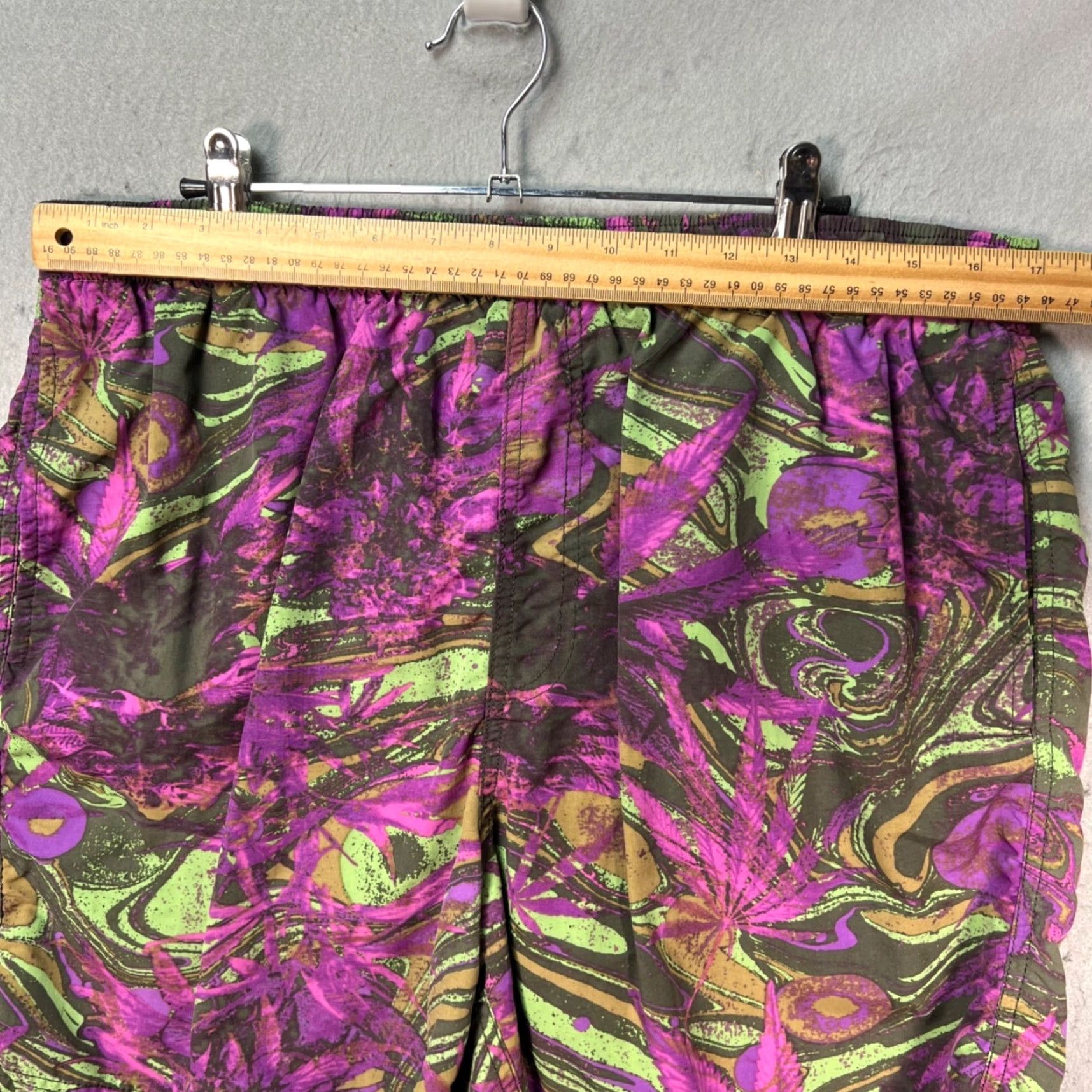 Urban Outfitters Urban Outfitters Mens XL Tropical Print Nylon Swim Shorts Multicolor Size US 36 / EU 52 - 5 Thumbnail