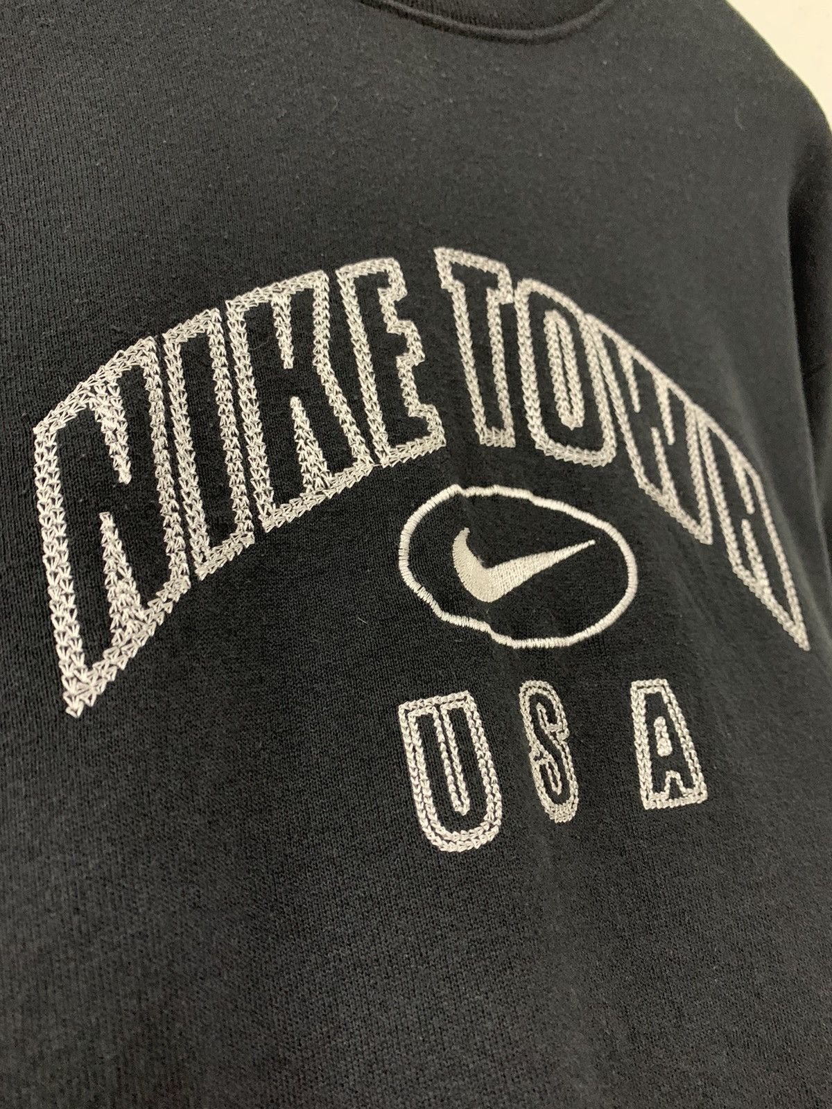 Nike × Vintage Vintage Nike Town USA 90s Embroidery Logo Size US L / EU 52-54 / 3 - 3 Thumbnail