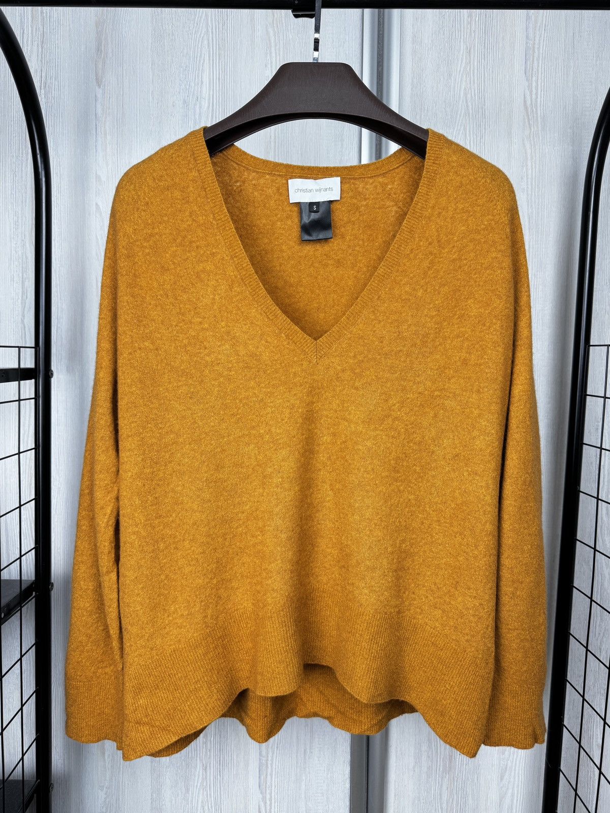 Christian Wijnants Christian Wijnants orange v-neck made in japan knit sweater Size S / US 4 / IT 40 - 2 Thumbnail