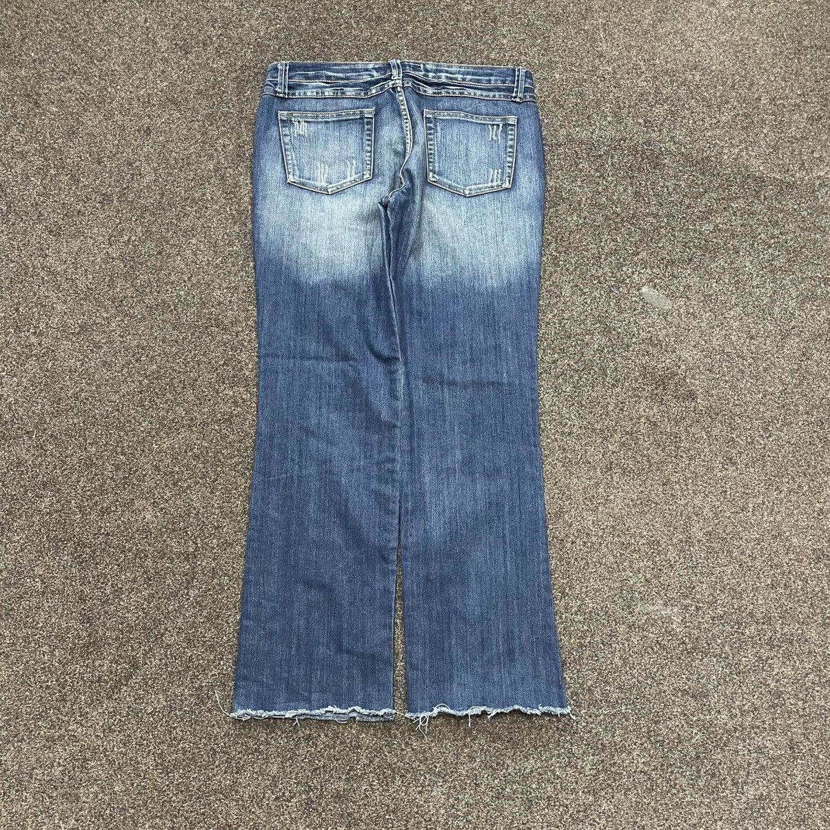 Vintage Vintage Y2K Flared Distressed Jeans Thrashed Skate Logo 32 Size US 32 / EU 48 - 3 Thumbnail