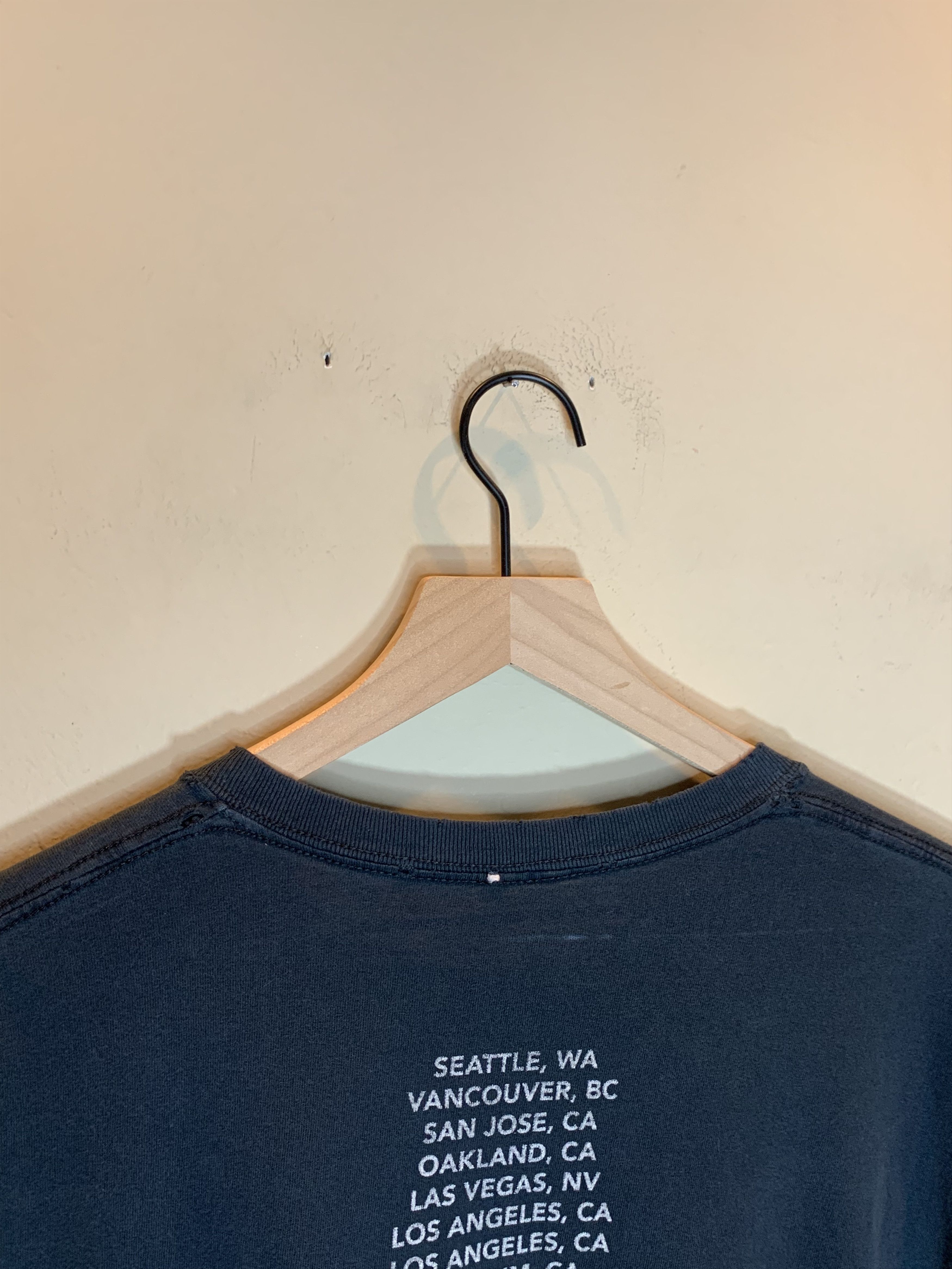 Kanye West *RARE* VTG KanYe West Yeezus Tour Maison Margiela Mask Shirt Size US XL / EU 56 / 4 - 6 Thumbnail