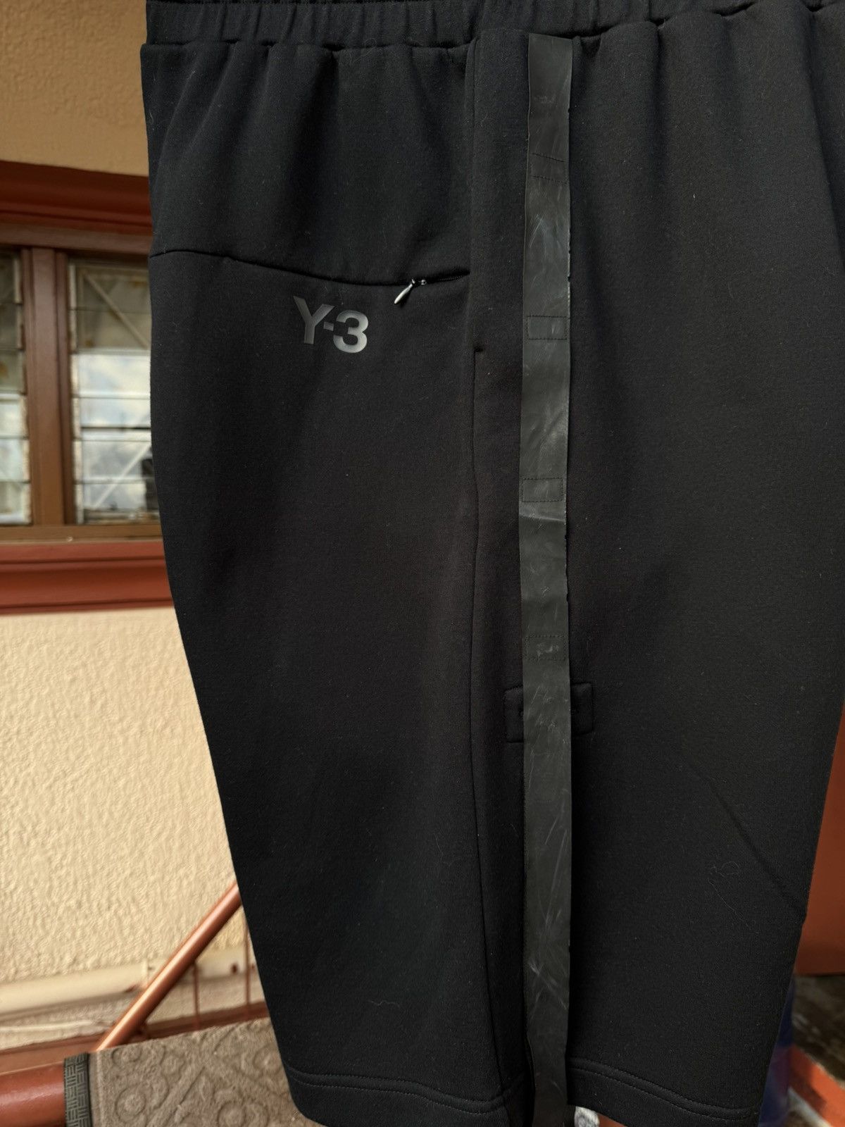 Adidas ADIDAS Y-3 SCI FI SHORTS Size US 32 / EU 48 - 12 Thumbnail