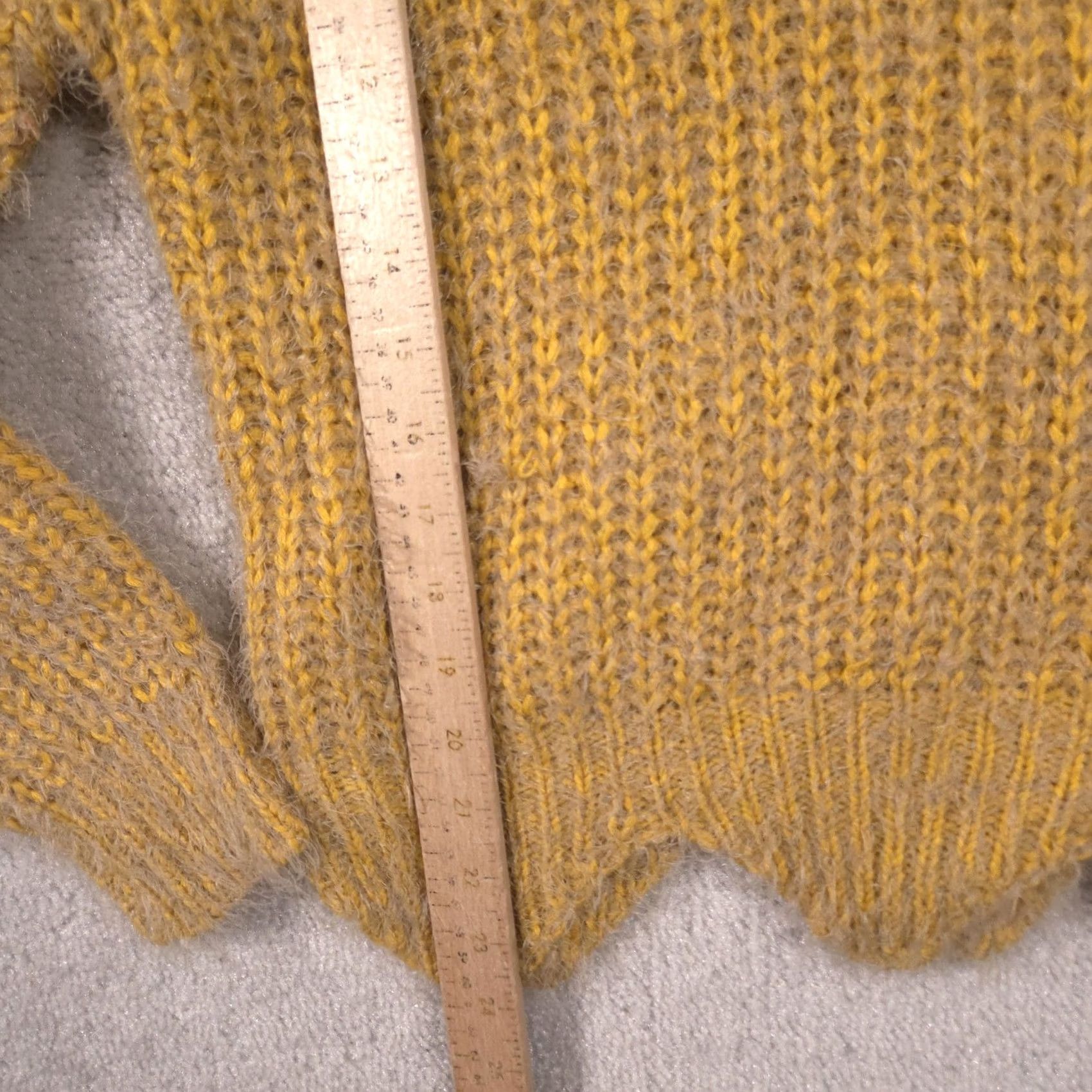 BKE BKE Sweater Womens Small Mustard Yellow Crew Neck Fuzzy Chunky Knit Scallop Hem Size S / US 4 / IT 40 - 7 Thumbnail
