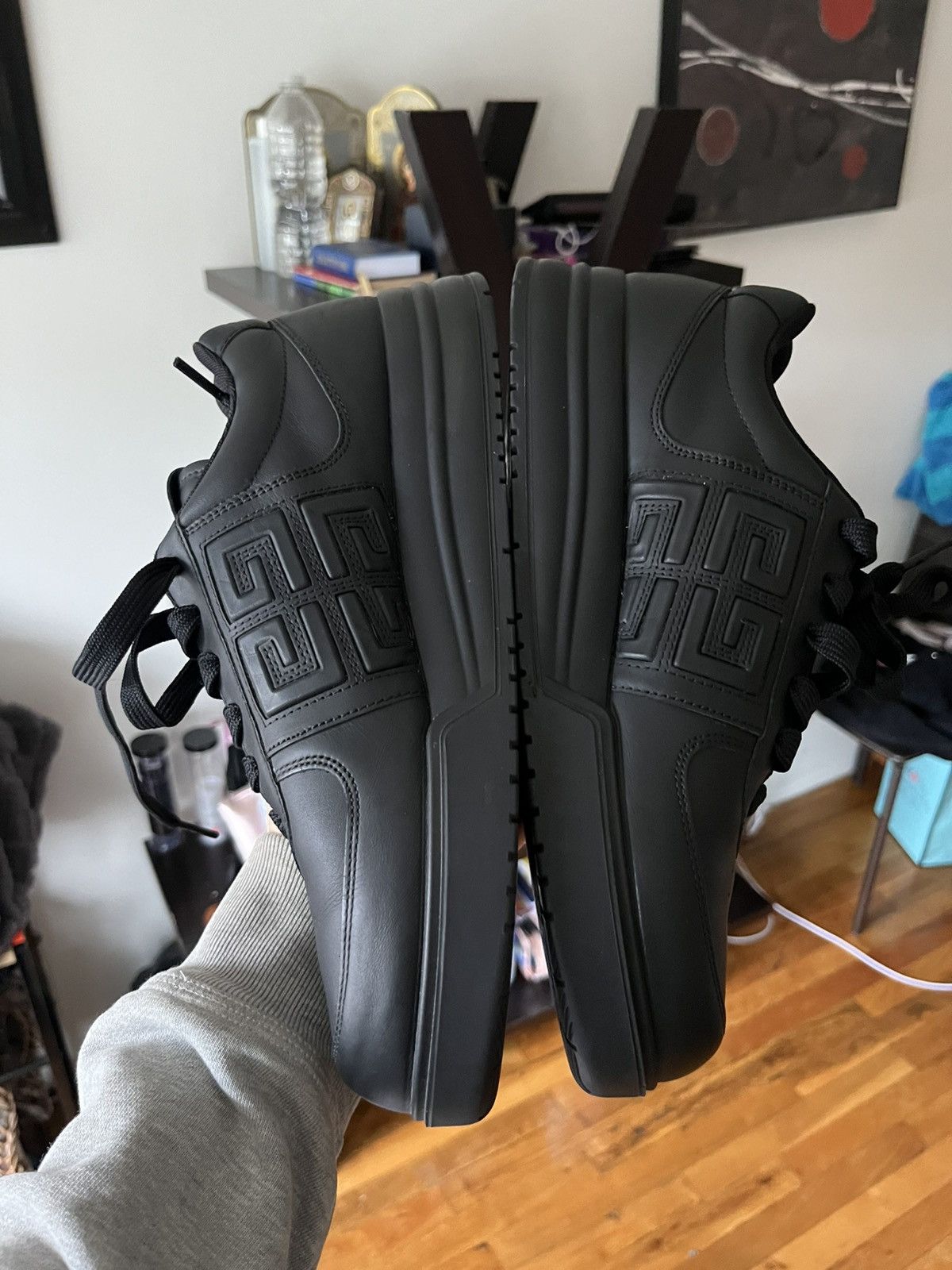 Givenchy Givenchy G4 Low Top Calf Leather Logo Black Mens Size US 7 / EU 40 - 3 Thumbnail