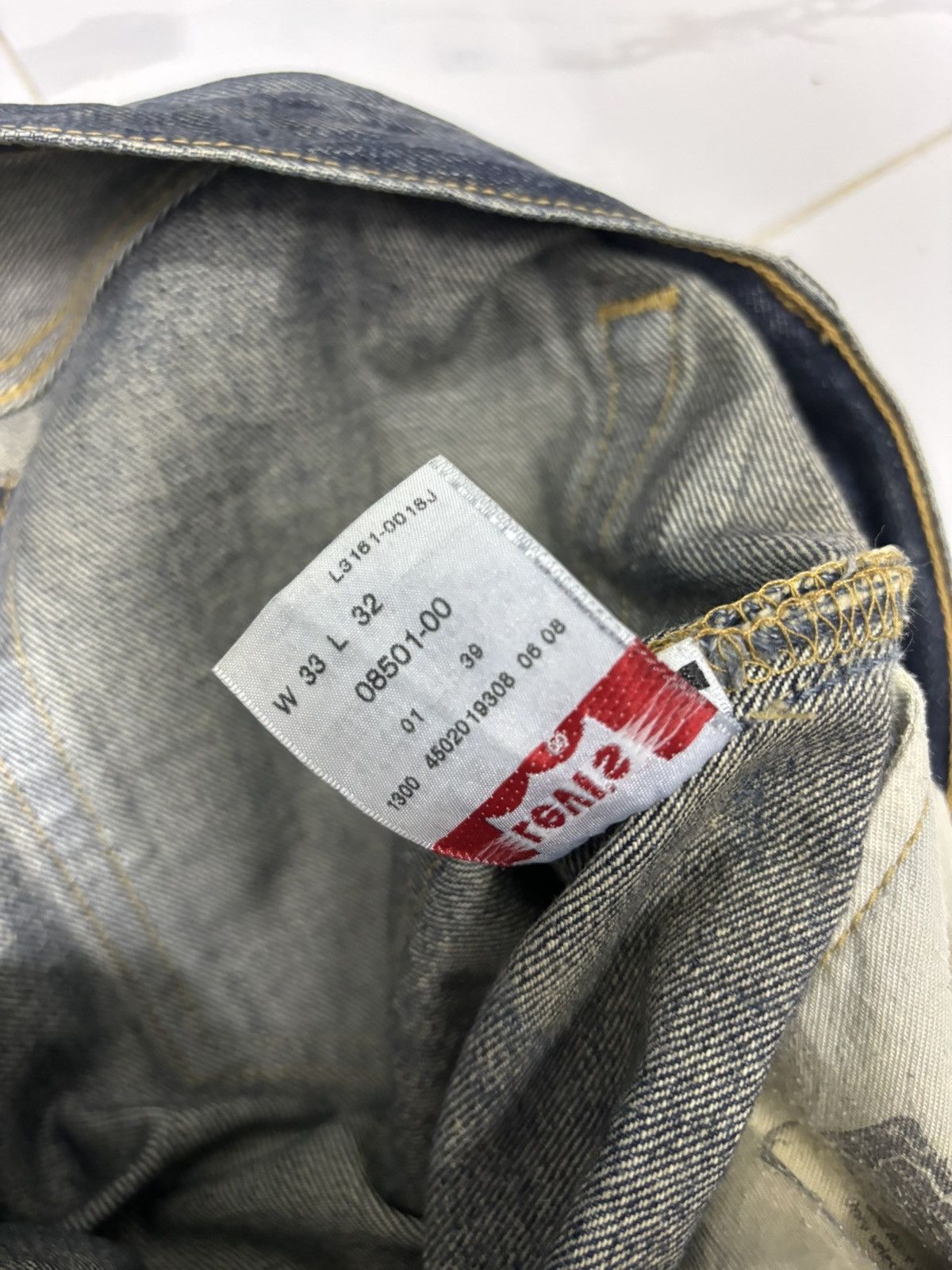 Levi's 🔥VINTAGE LEVIS 501 STRAIGHT LEG BUTTON FLY DENIM JEANS Size US 33 - 14 Thumbnail