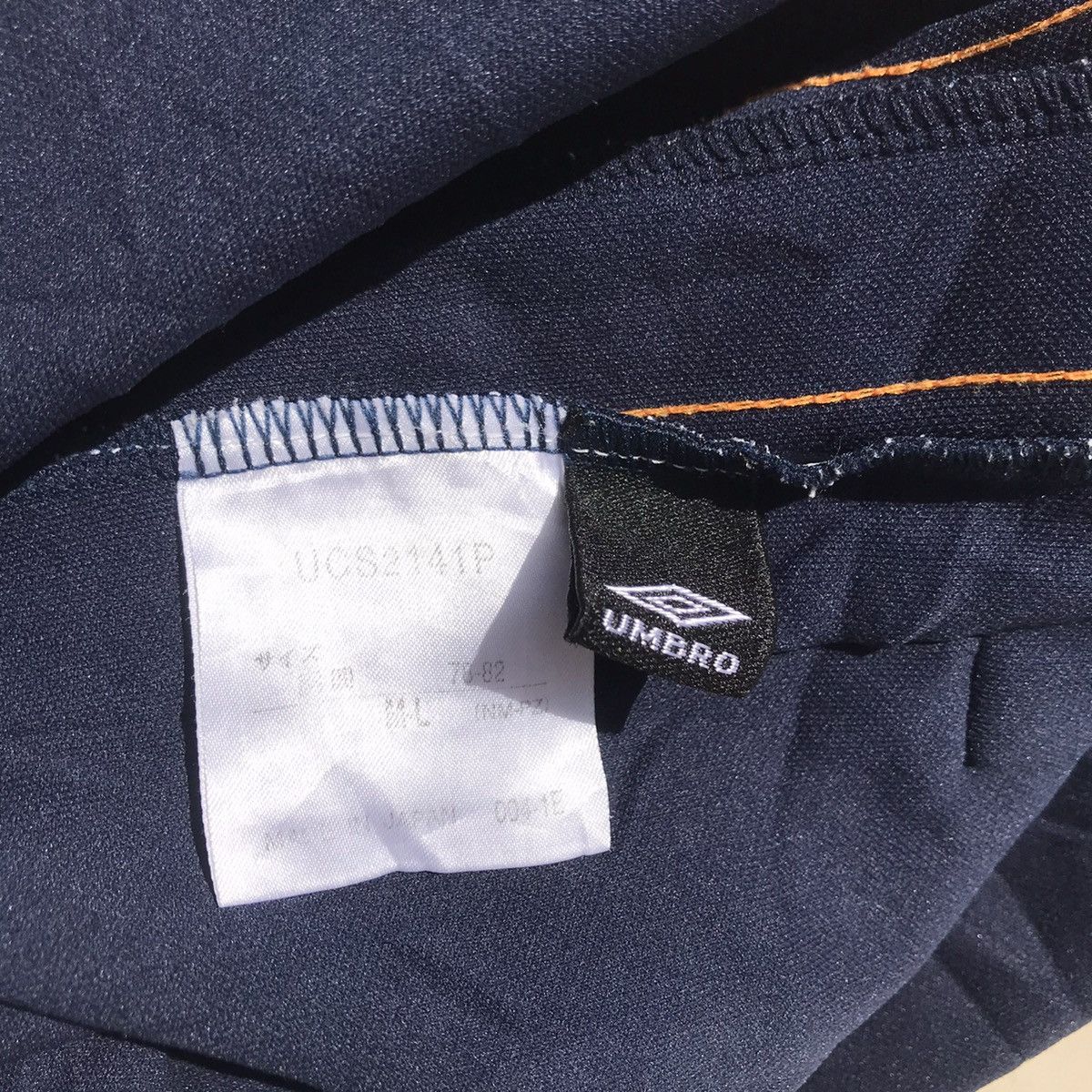 Umbro × Vintage Umbro Short Pants Taped Trackpants Full Taped Size M-L Navy Size US 34 / EU 50 - 5 Thumbnail