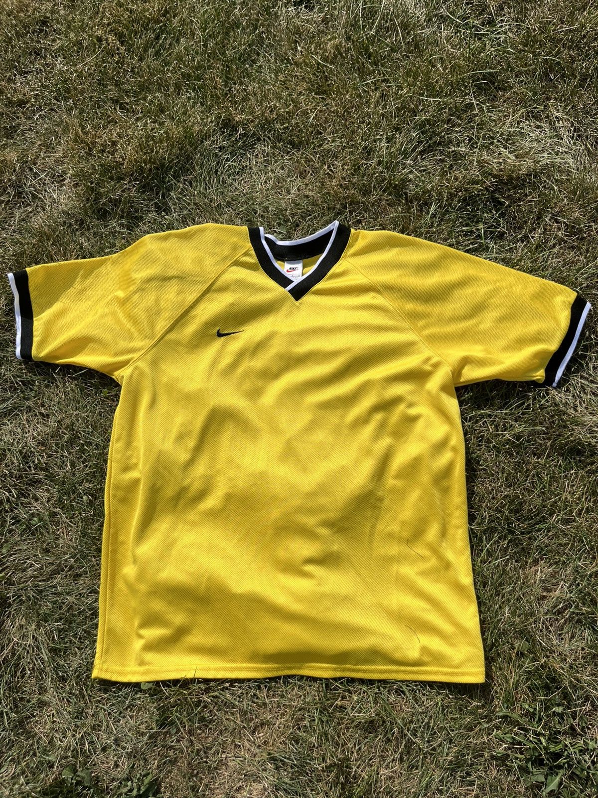 Nike Vintage Nike Soccer Jersey Size US L / EU 52-54 / 3 - 1 Thumbnail