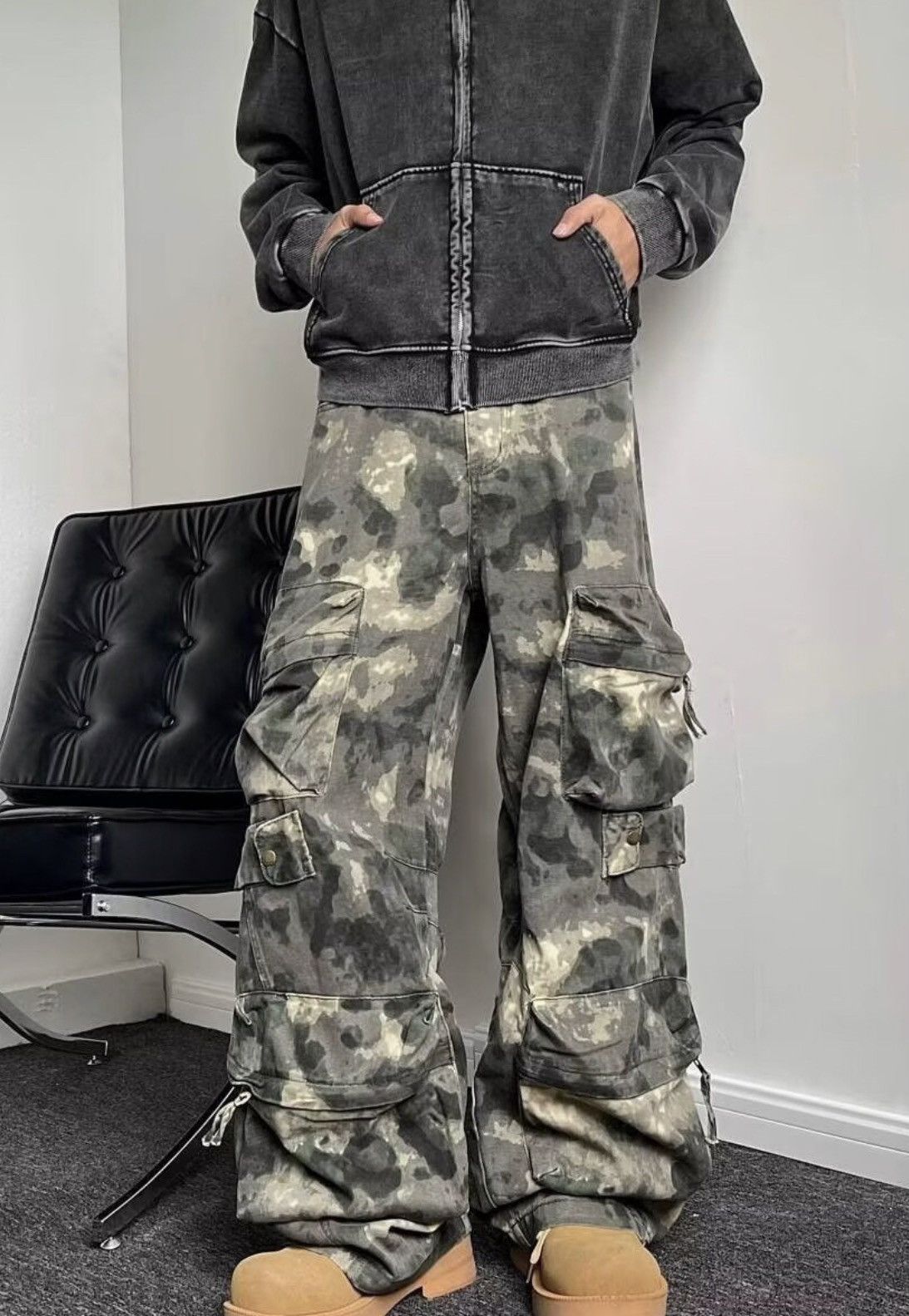 Japanese Brand Camo Multi Pocket Baggy Wide Leg Pants Size US 31 - 5 Thumbnail