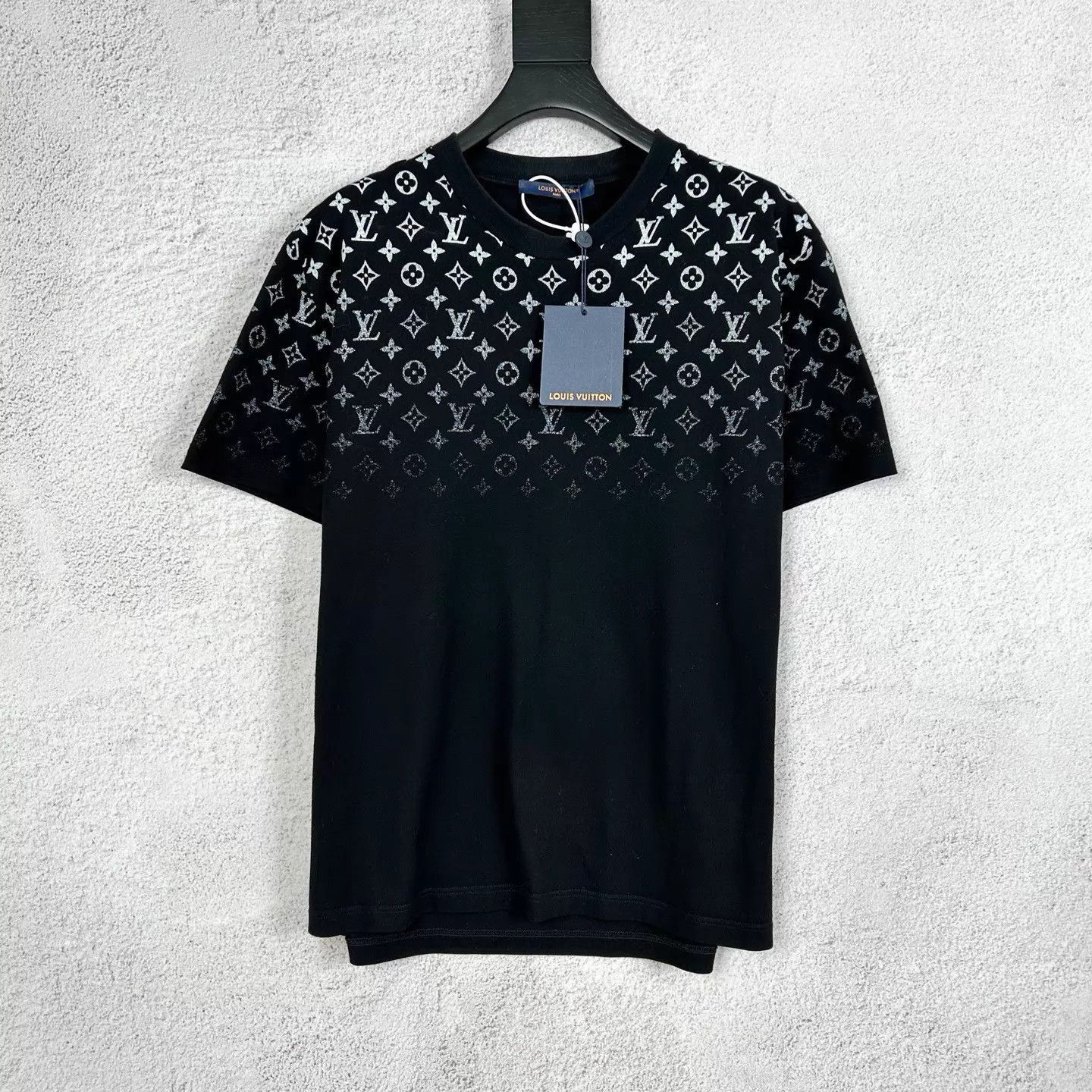 Louis Vuitton Black Short Sleeve Patterned T-Shirt Size M Size US M / EU 48-50 / 2 - 1 Thumbnail