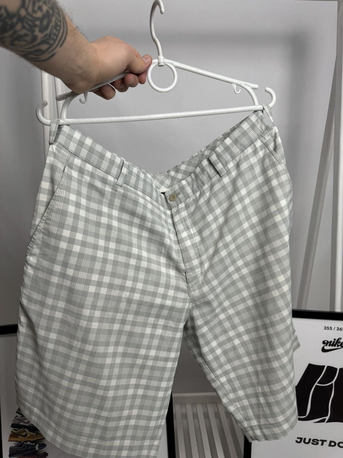 Nike Rare Nike Golf Shorts Size US 36 / EU 52 - 4 Thumbnail