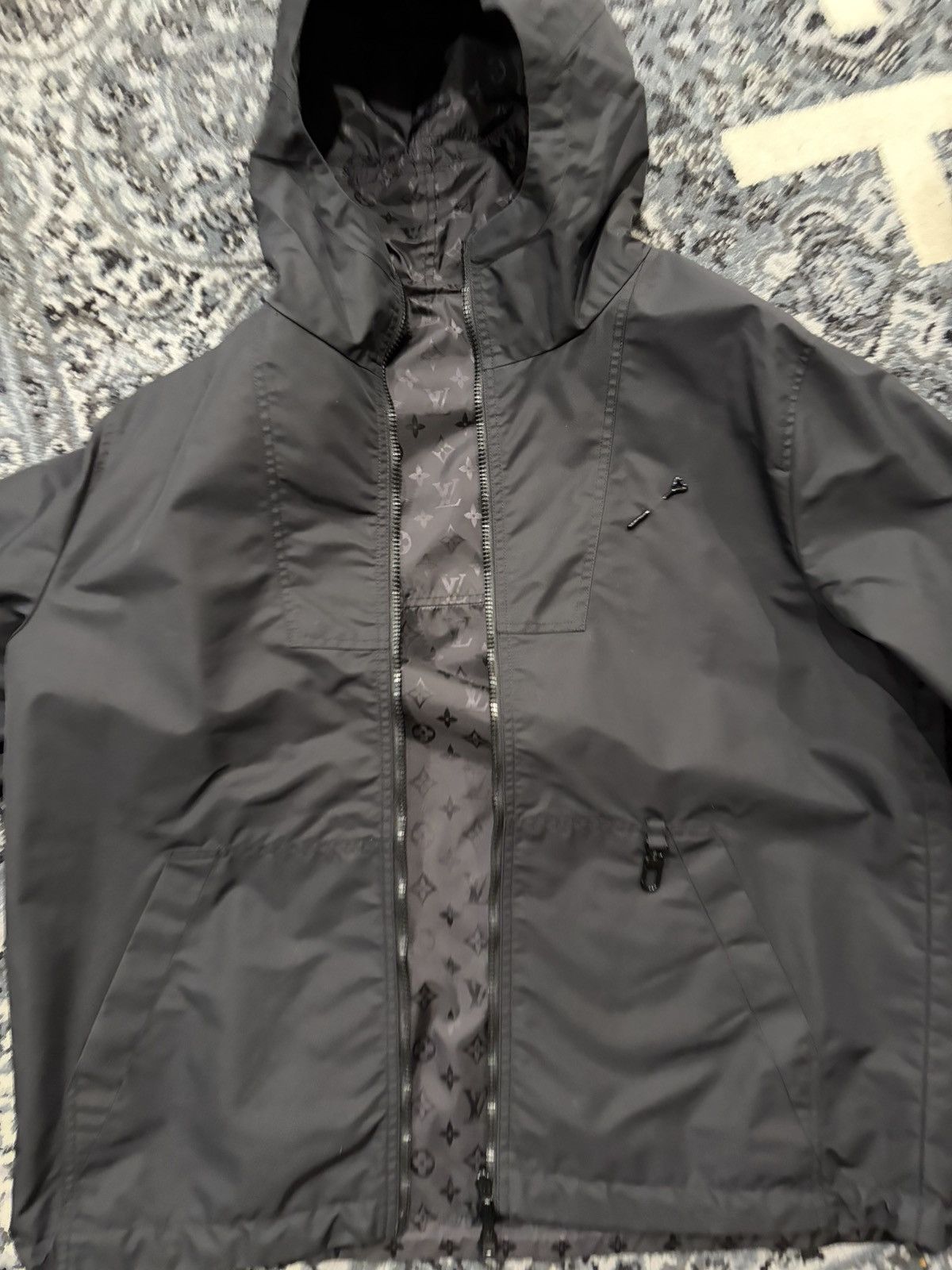 Louis Vuitton louis vuitton monogram reversible nylon jacket Size US M / EU 48-50 / 2 - 15 Thumbnail