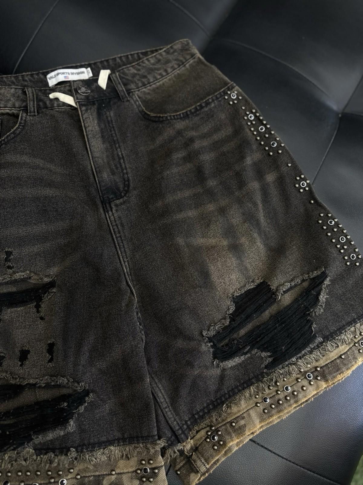 Vale Valley Denim Studded Shorts Size 30 (Brand New) Black/Brown Size US 30 / EU 46 - 3 Thumbnail