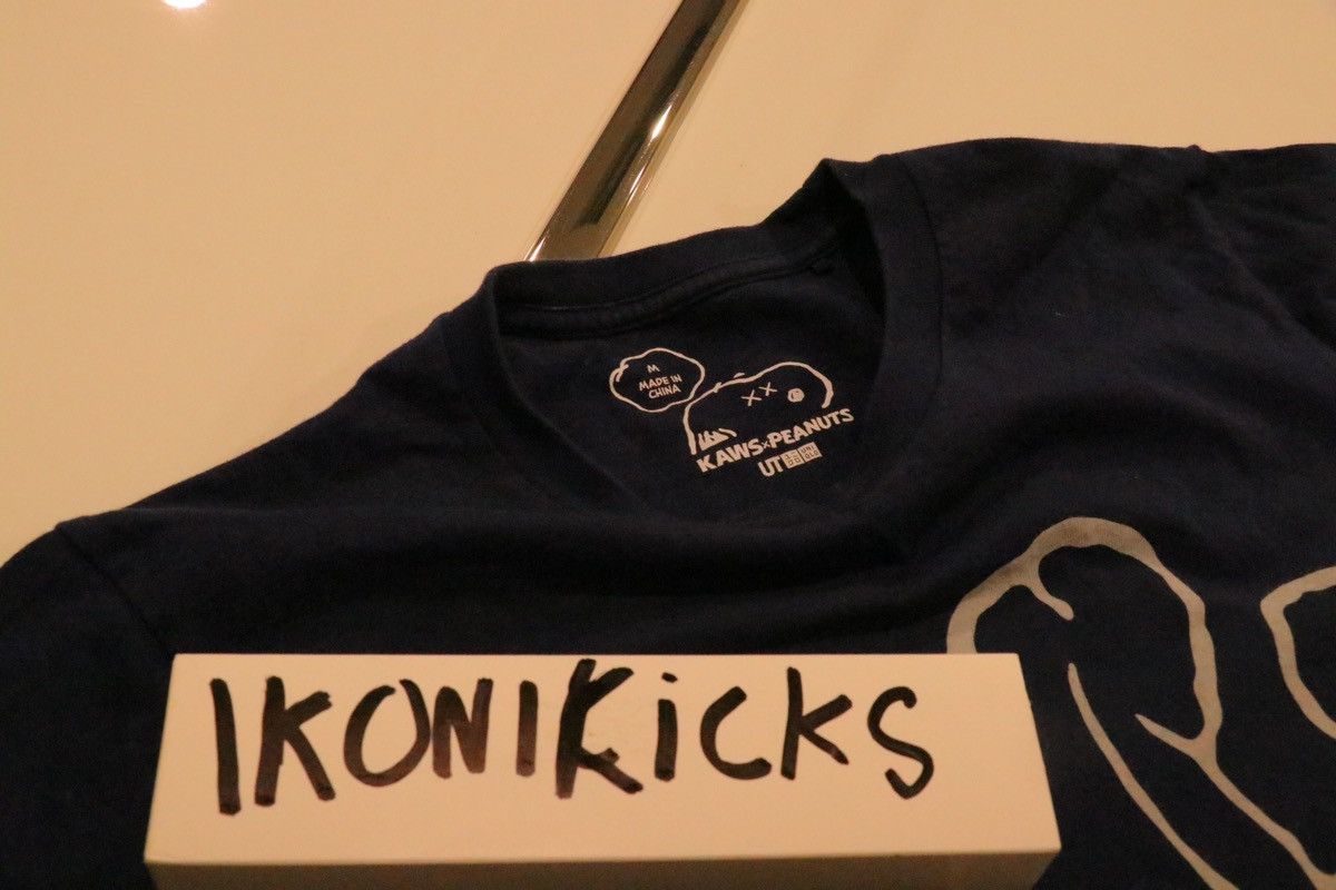 Kaws × Peanuts × Uniqlo KAWS x Uniqlo x Peanuts Snoopy Falling Tee Navy Size US M / EU 48-50 / 2 - 2 Thumbnail
