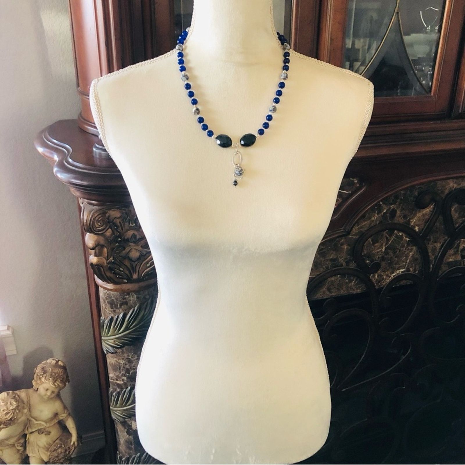 Handmade Handcrafted royal blue dyed agate cal-silica bead necklac Size ONE SIZE - 6 Thumbnail