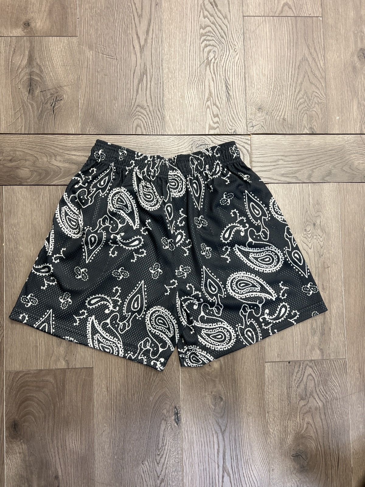 Eric Emanuel Eric Emanuel Bandana Paisley Shorts Black Size US 34 / EU 50 - 2 Thumbnail