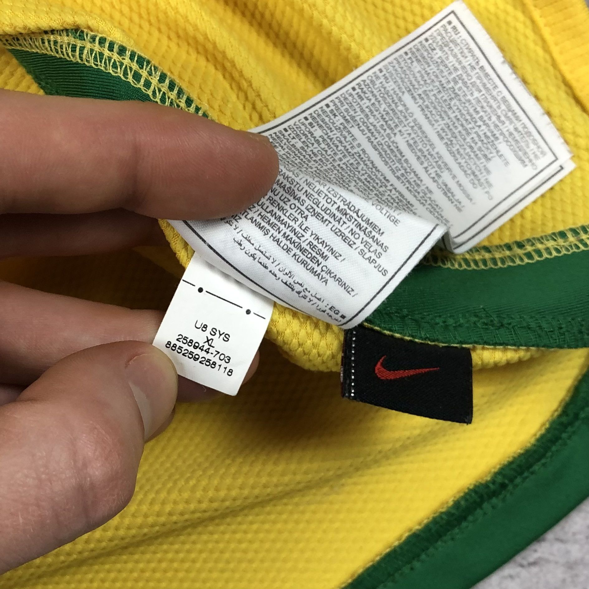 Nike Brazil 2008-2010 Nike Home Soccer Jersey youth XL Size US S / EU 44-46 / 1 - 20 Thumbnail