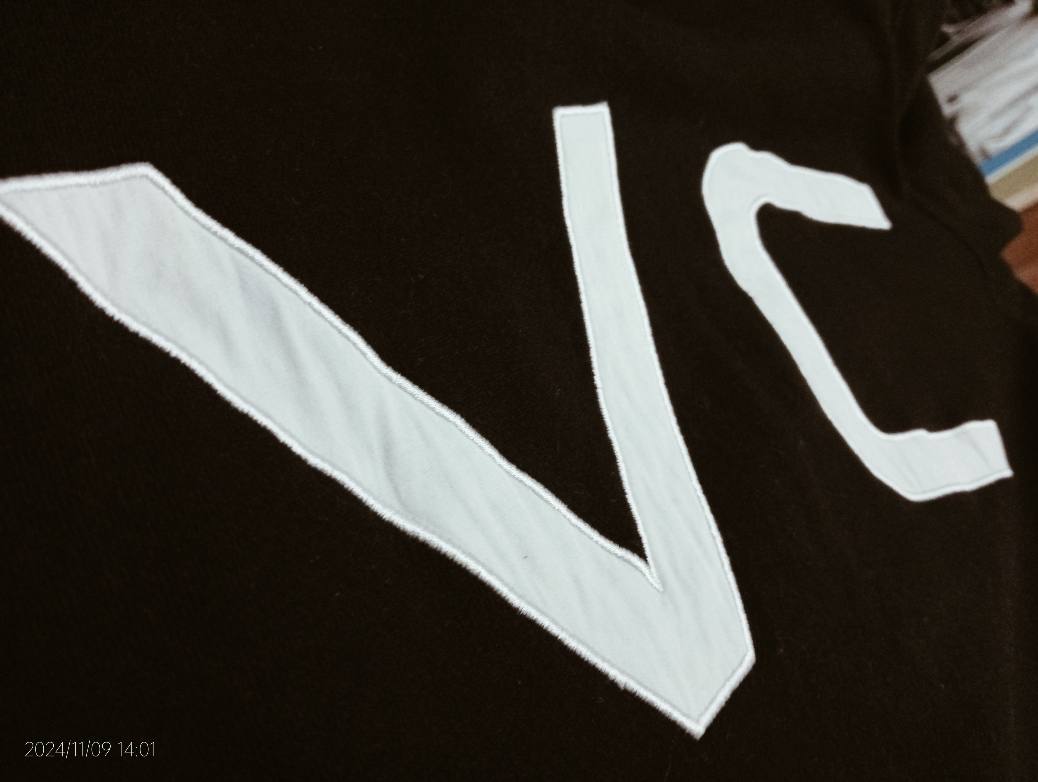 RVCA Vintage RVCA Spellout Pullover Hoodie Very Rare Size US L / EU 52-54 / 3 - 8 Thumbnail