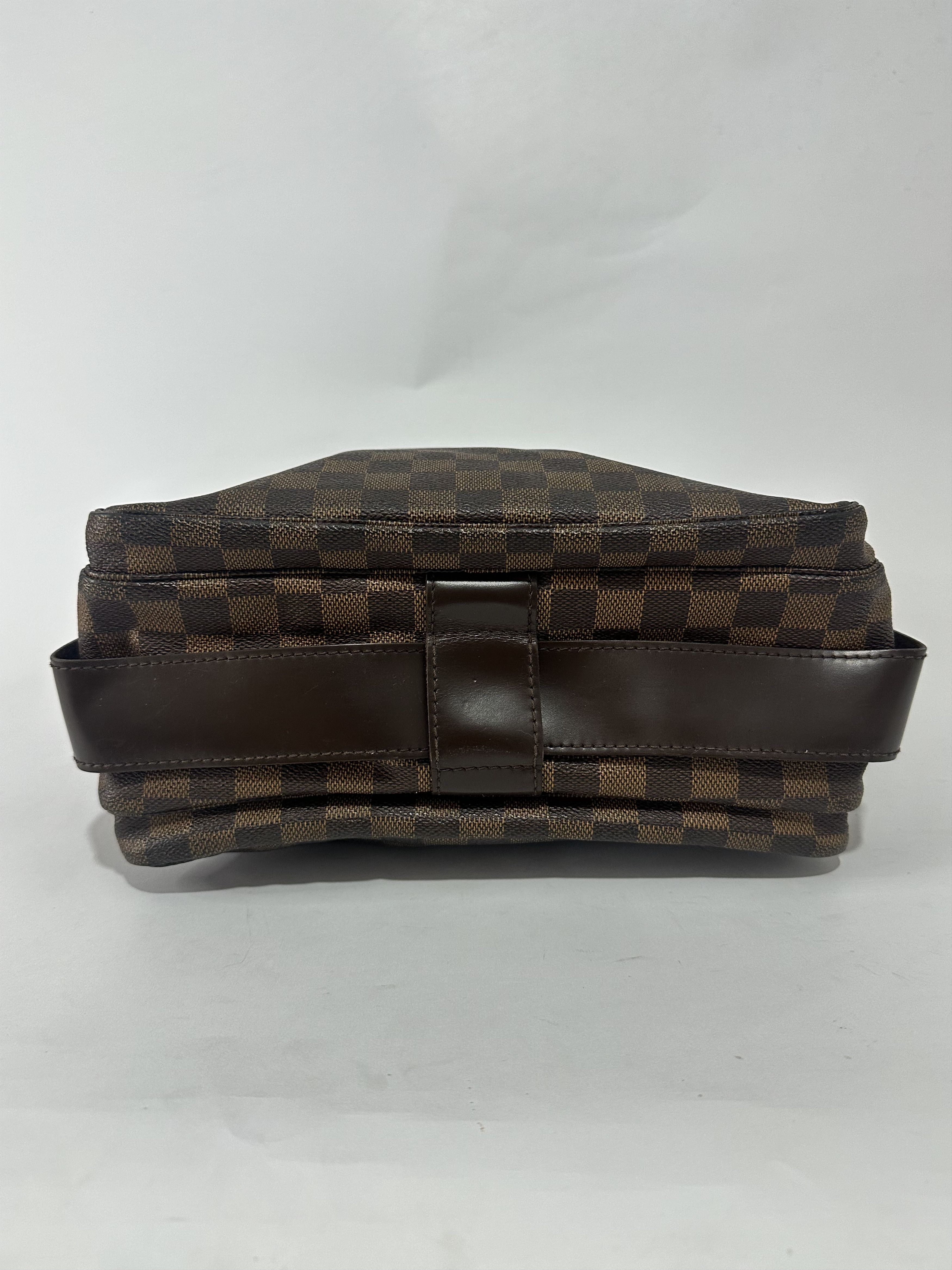 Louis Vuitton Louis Vuitton Damier Ebene Canvas Naviglio Messenger Bag Size ONE SIZE - 4 Thumbnail