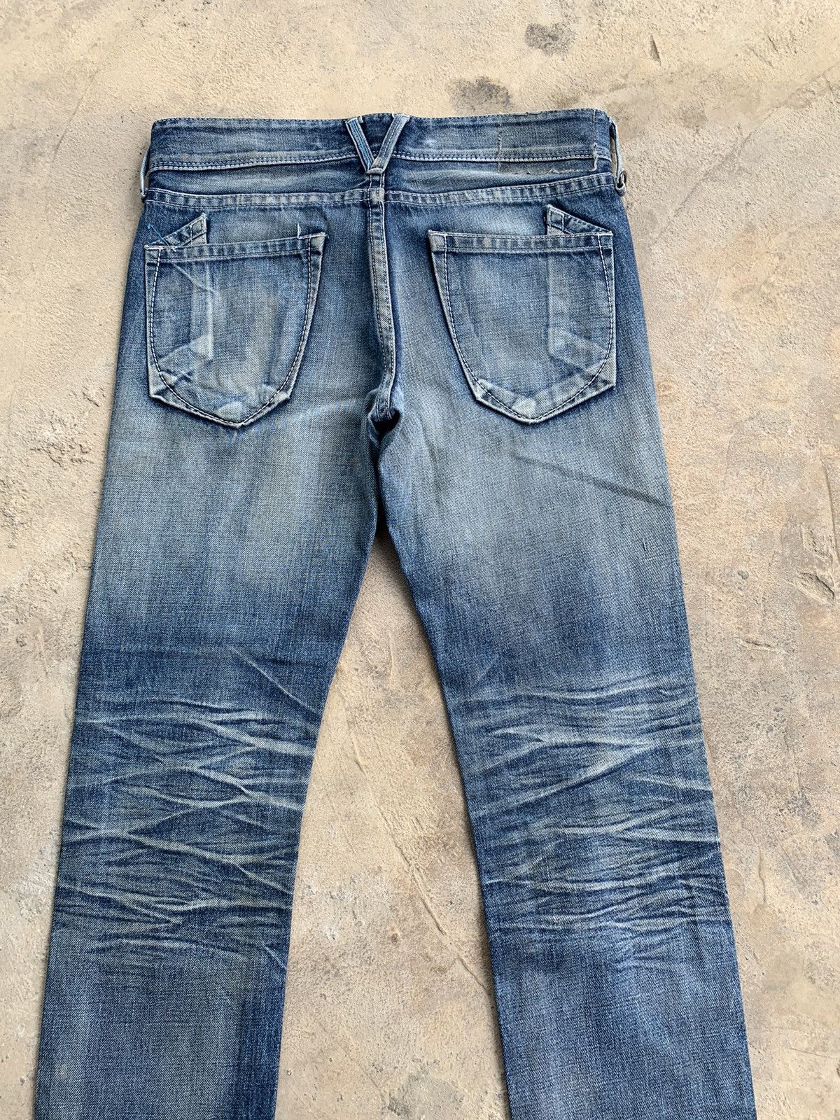 Vanquish Vanquish Gold Rusty Japanese Distressed Denim Size US 31 - 4 Thumbnail