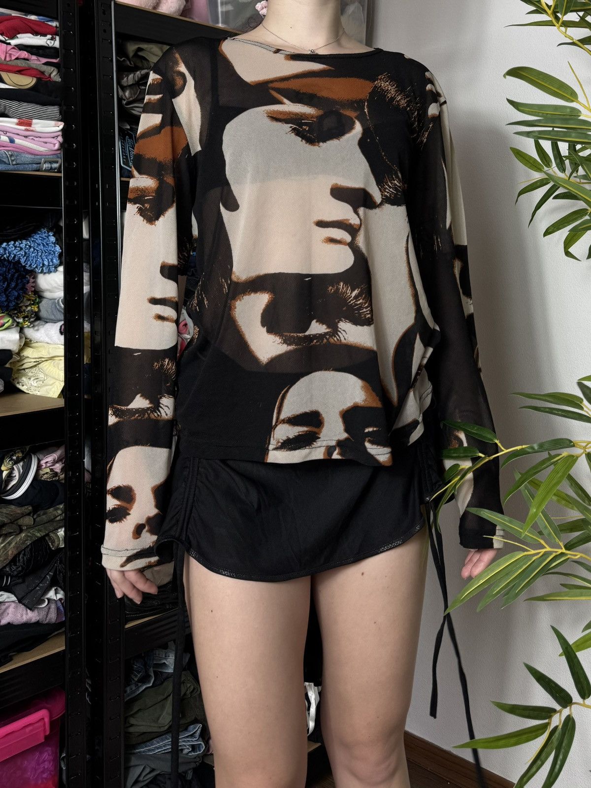 Vintage FACES PRINT JEAN PAUL GAULTIER STYLE MESH LONG SLEEVE Size M / US 6-8 / IT 42-44 - 8 Thumbnail