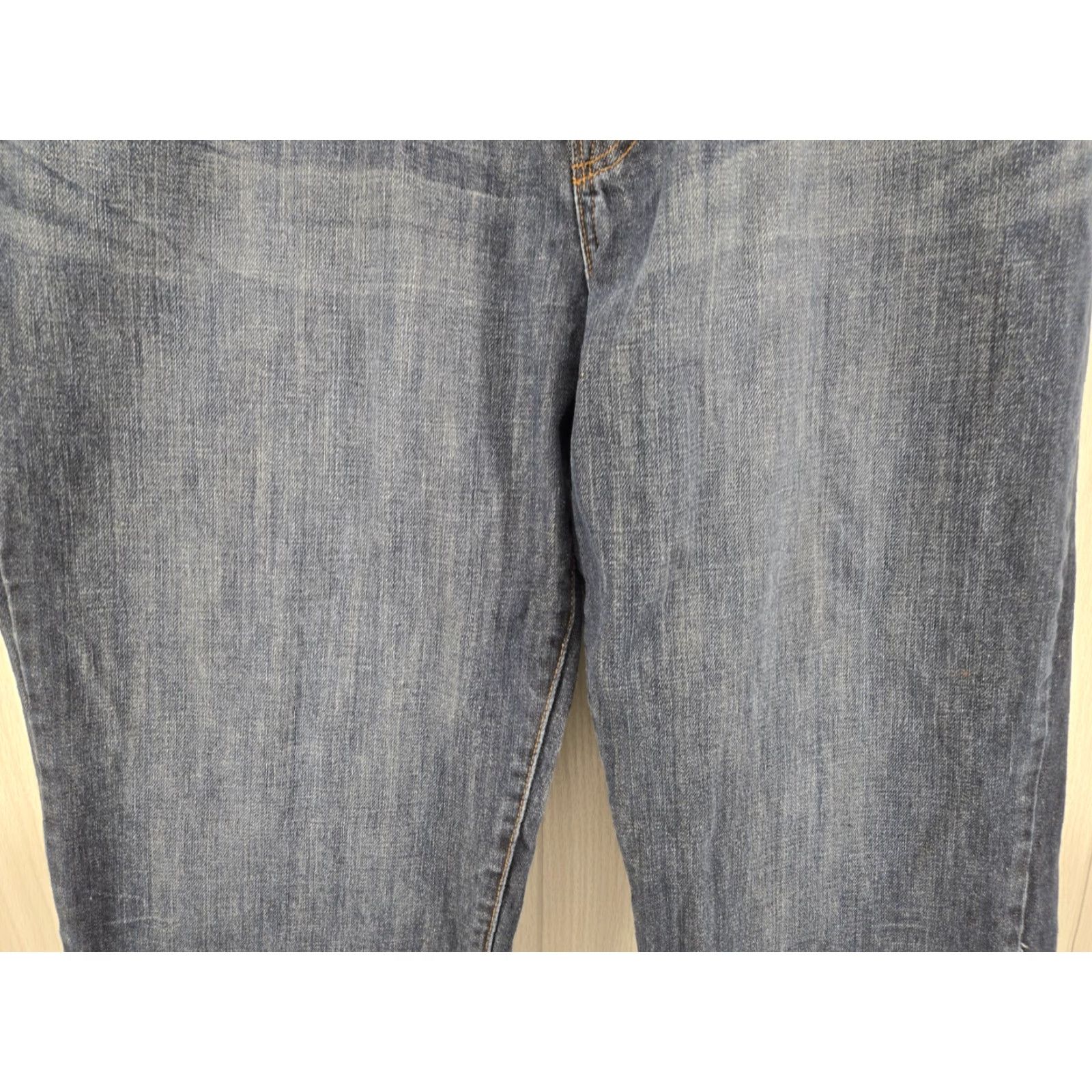 Lucky Brand Lucky Brand Jeans Mens Size 40 Blue Denim Straight Inseam 27" 40/27 Regular Size US 40 / EU 56 - 3 Thumbnail