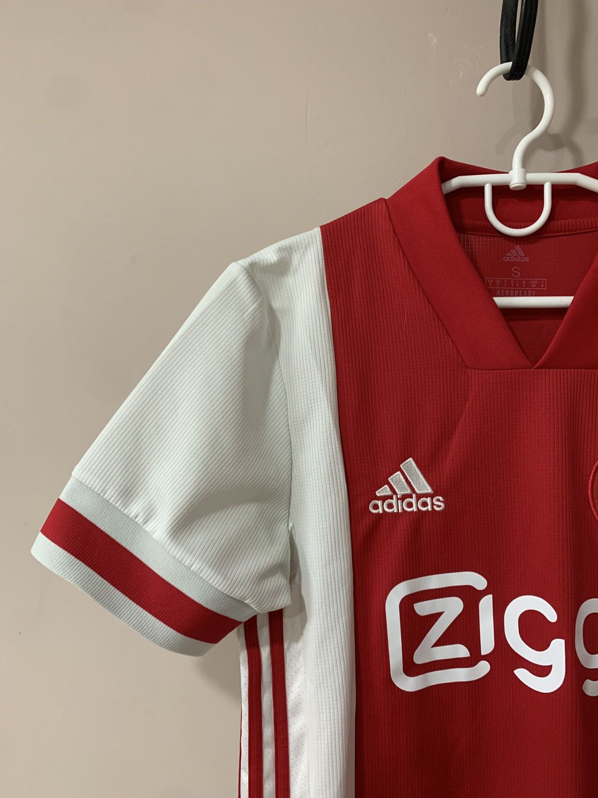 Adidas Ajax Amsterdam 2019 2020 home soccer football jersey adidas Size US S / EU 44-46 / 1 - 3 Thumbnail