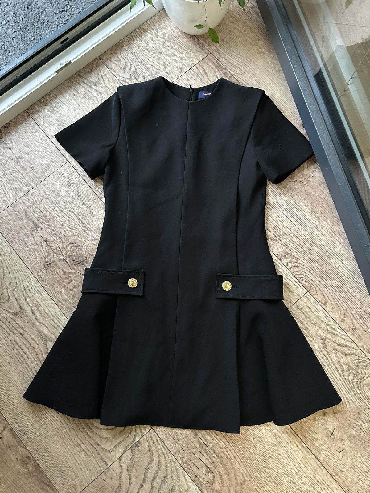 Louis Vuitton LOUIS VUITTON DRESS SIZE 36 Size S / US 4 / IT 40 - 1 Thumbnail