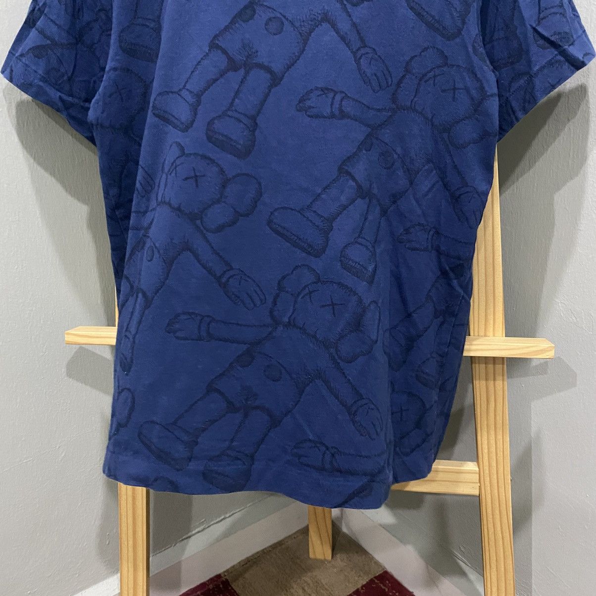 Kaws × Uniqlo KAWS x Uniqlo All Over Holiday Print Tee Blue Companion Size US XS / EU 42 / 0 - 4 Thumbnail
