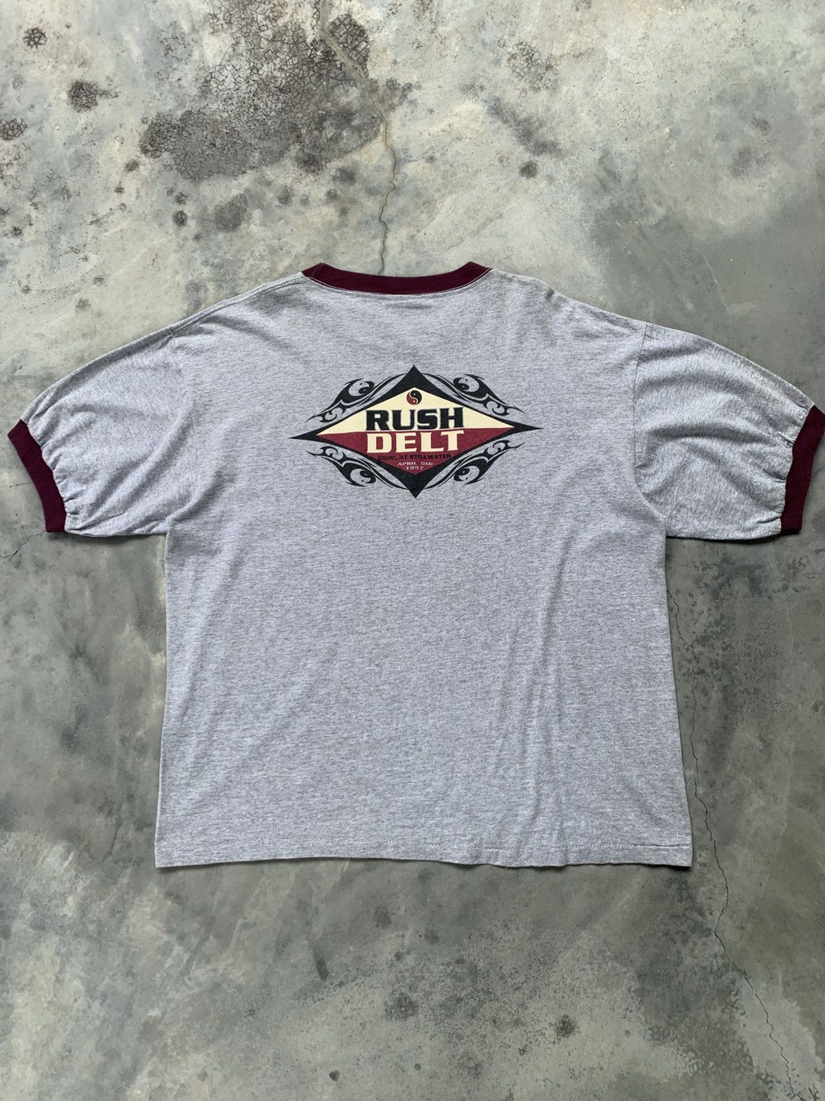 Vintage 90s Vintage Delt Rush Ying Yang Surf Ringer Tshirt Size US XXL / EU 58 / 5 - 1 Thumbnail