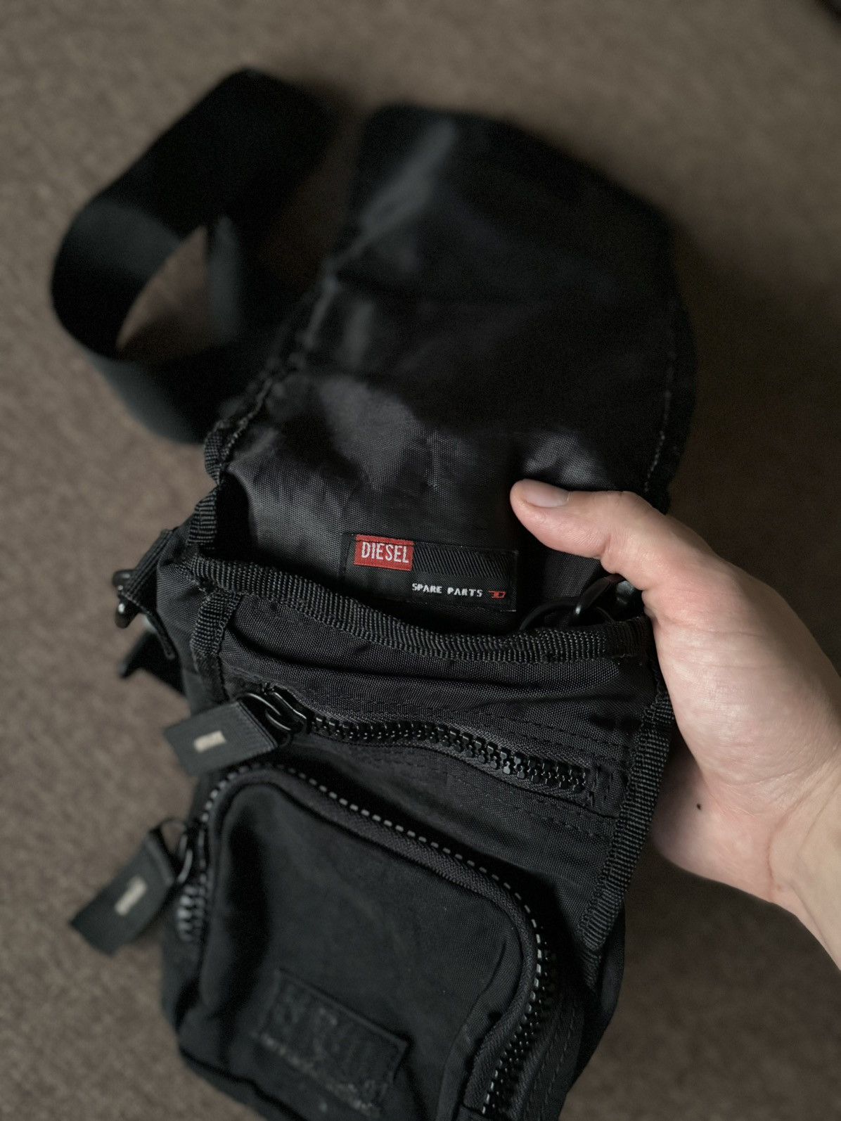Diesel × Vintage Vintage Diesel nylon crossbody messenger bag Size ONE SIZE - 9 Thumbnail