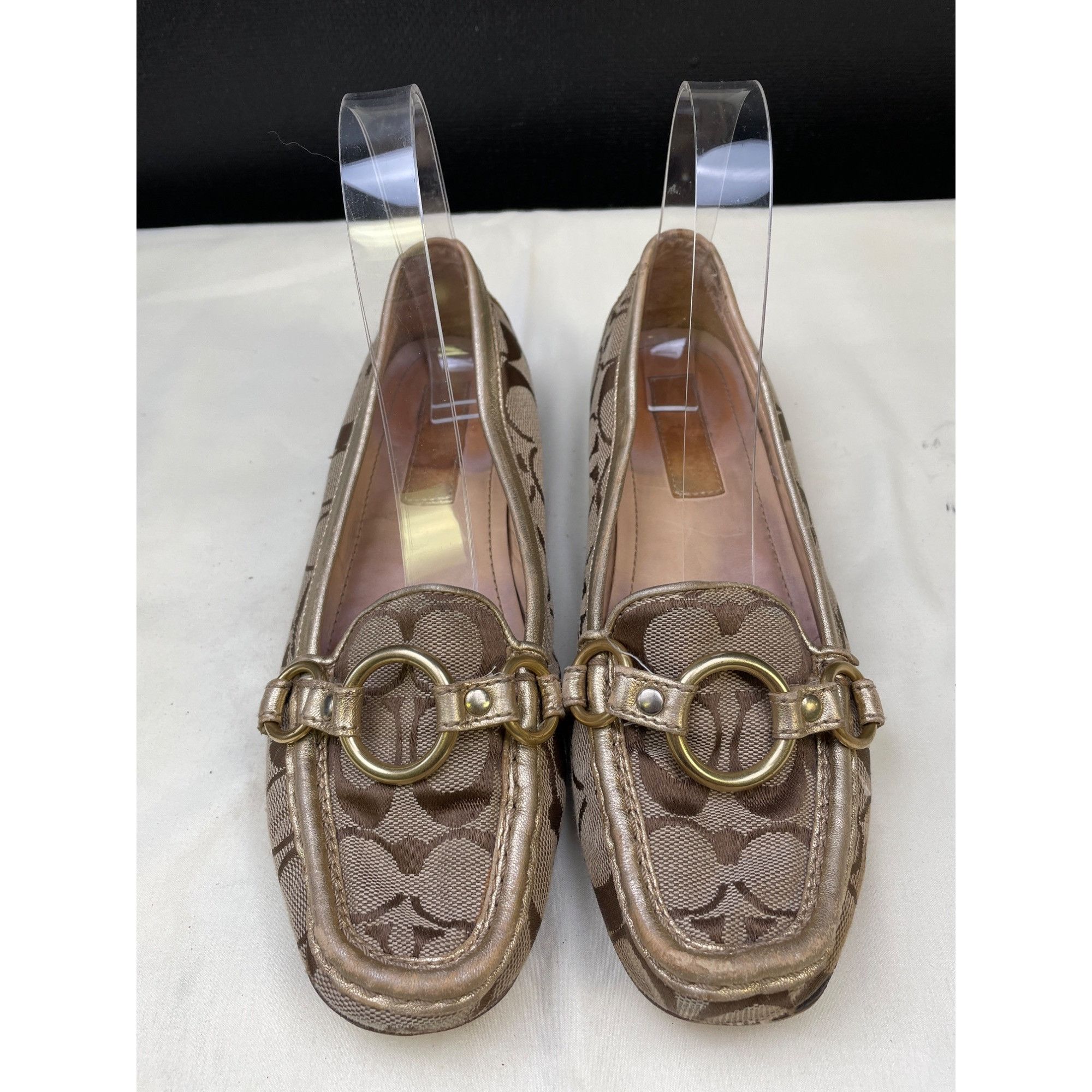 Coach Coach Signature Women's Tan Casual Flats/ Slip on shoes A213 Size US 7.5 / IT 37.5 - 1 Thumbnail