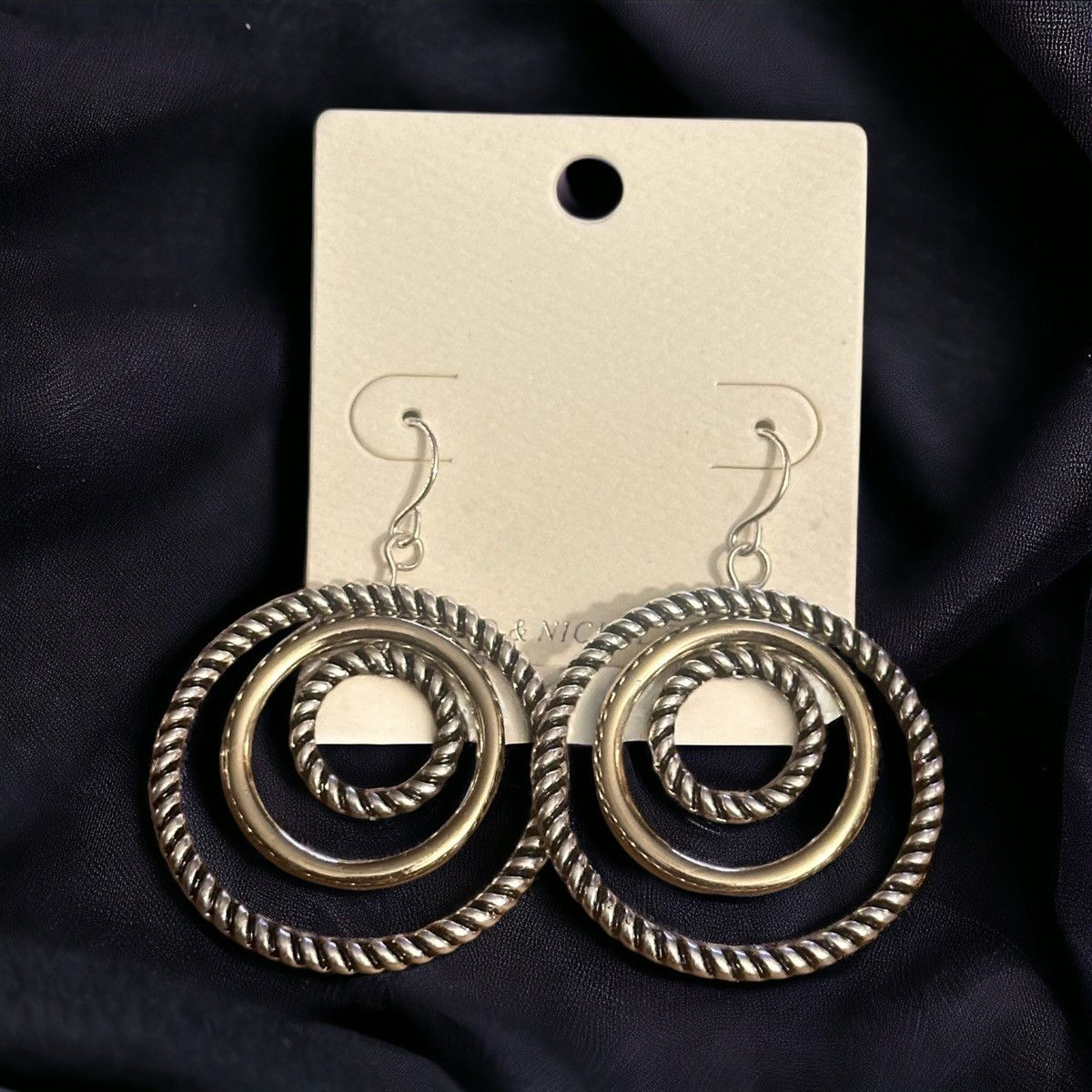 Other Two tone triple circle hoop earrings Size ONE SIZE - 1 Thumbnail