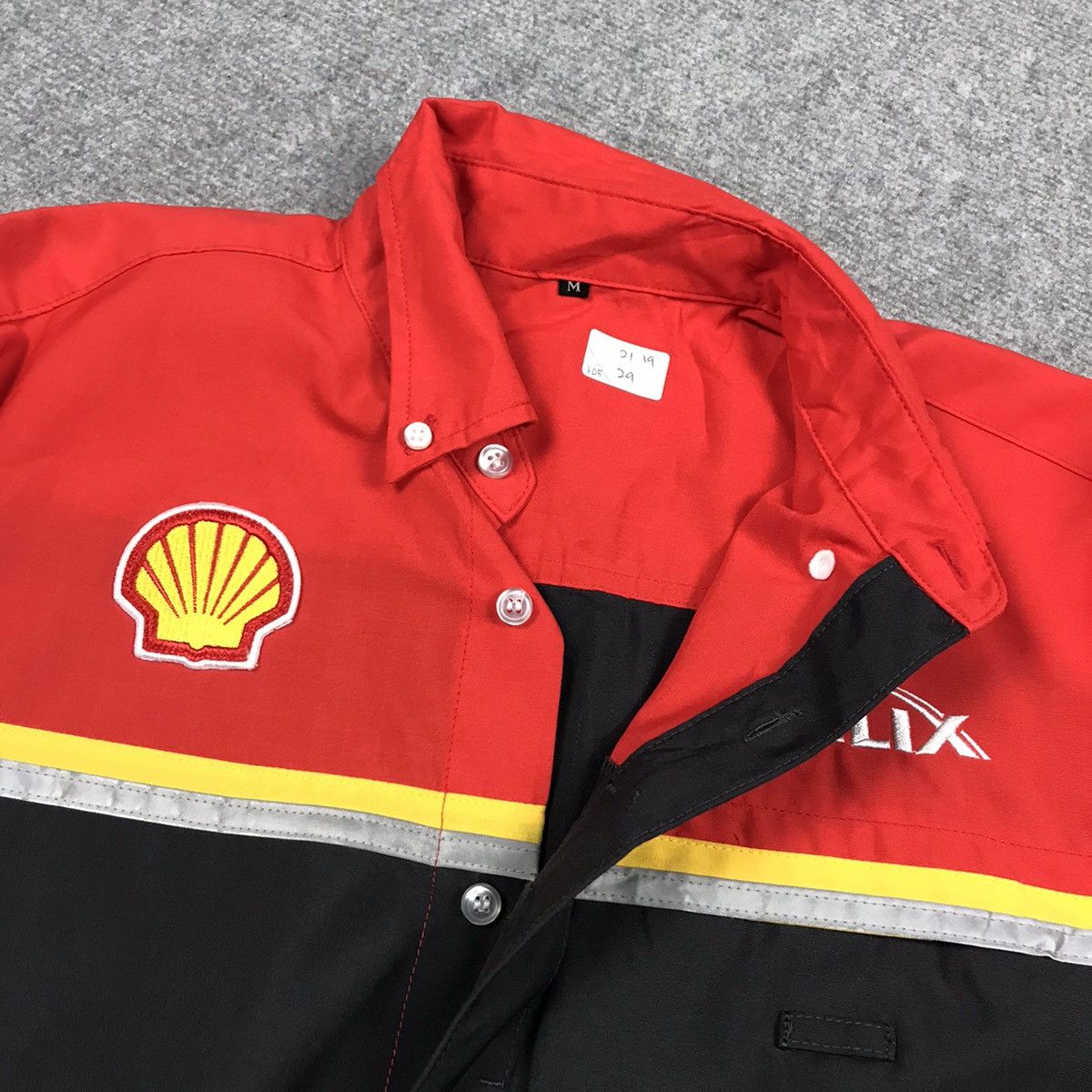 Japanese Brand Shell Helix x Ferrari button up shirt oil brand japan Size US M / EU 48-50 / 2 - 7 Thumbnail