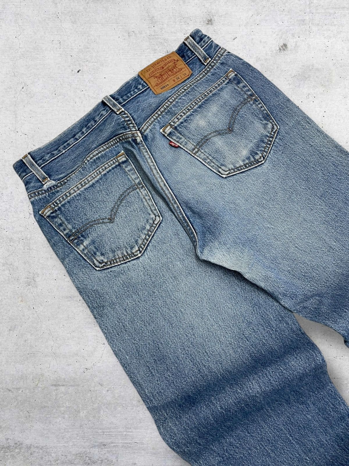 Levi's Vintage Clothing VINTAGE 501 LEVIS USA DESIGNER 90S OG OLD STAIN DENIM STYLE Size US 31 - 14 Thumbnail