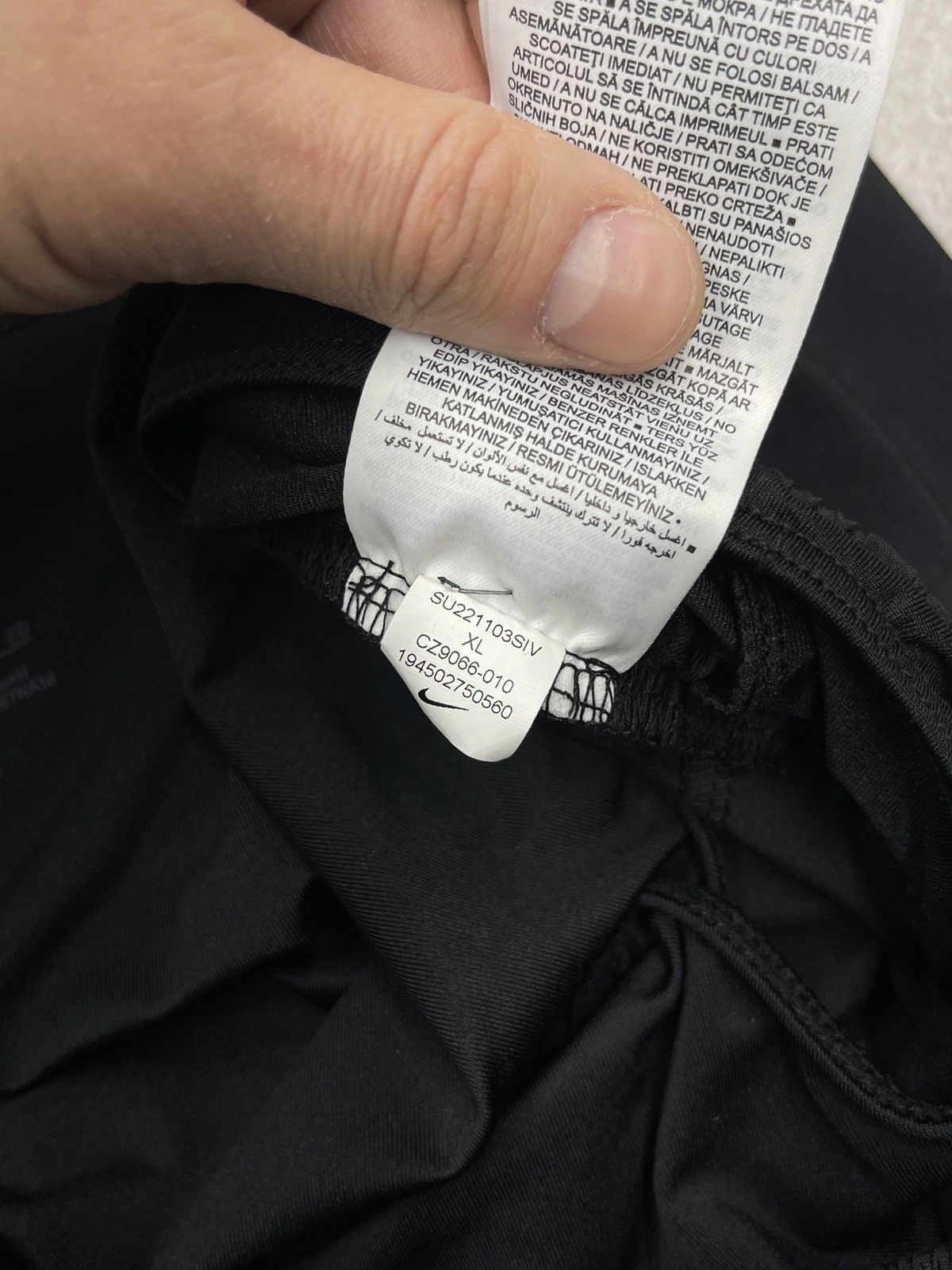 Nike Mens Nike Challenge Dri Fit Black Shorts Drill Y2K ACG TECH Size US 36 / EU 52 - 7 Thumbnail