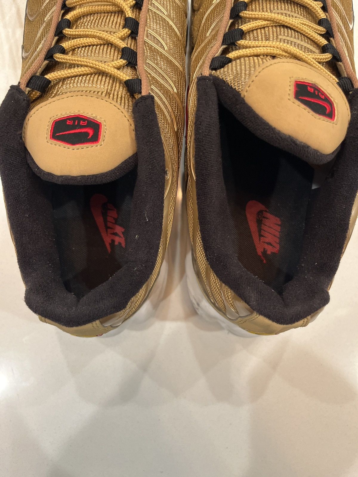 Nike Nike Air Max Plus “metallic gold” Size US 13 / EU 46 - 7 Thumbnail