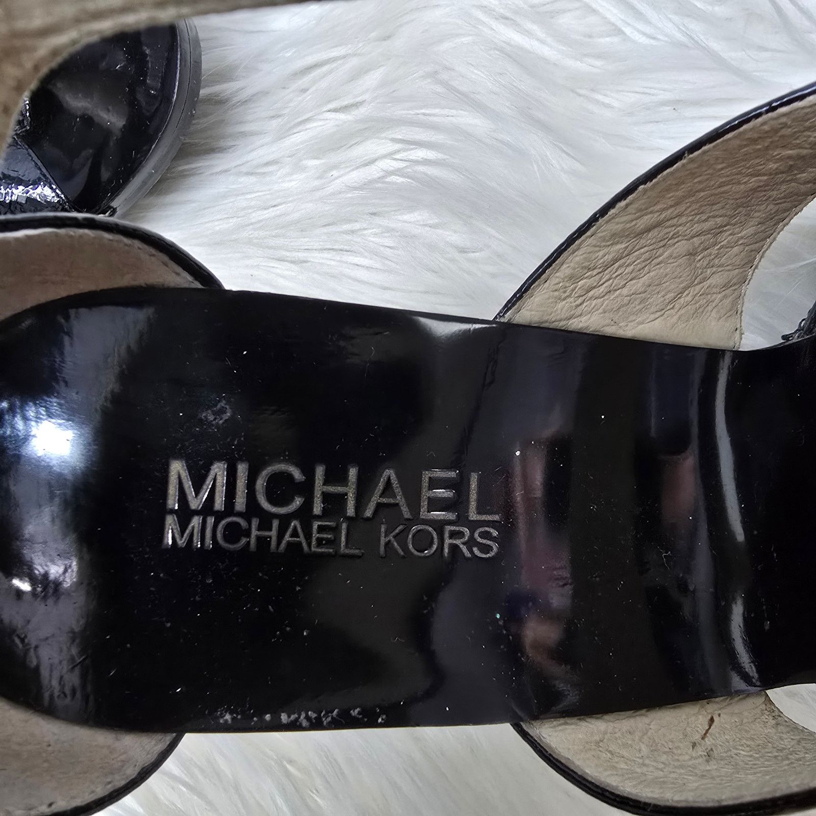 Michael Kors MICHAEL KORS Berkley T-Strap Sandals Patent Leather 10 M Size US 10 / IT 40 - 12 Thumbnail