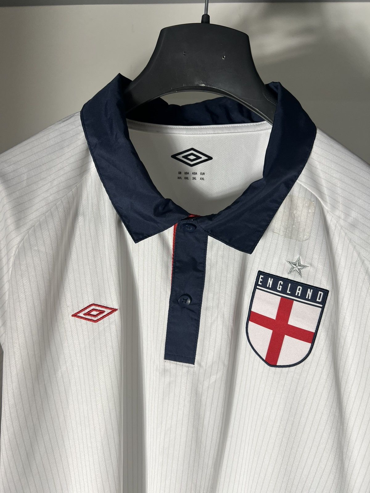 Vintage VERY RARE UMBRO ENGLAND RETRO SOCCER JERSEY MANCHESTER 90s Size US XXL / EU 58 / 5 - 4 Thumbnail