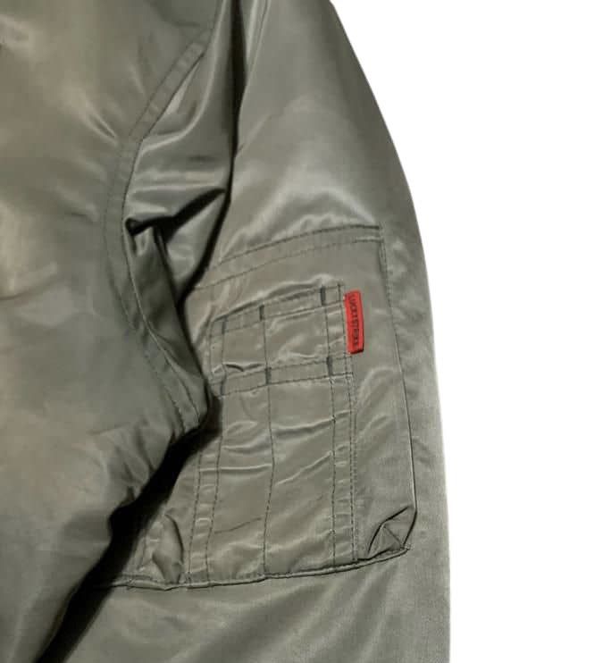 Vintage Trashed Vintage 90s Lucky Strike Bomber Jacket Sun Faded Size US L / EU 52-54 / 3 - 4 Thumbnail