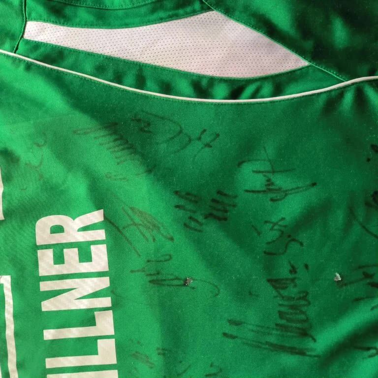 Other SIGNED Greuther Fürth 10-11 Jako Zillner football jersey M/L Size US M / EU 48-50 / 2 - 14 Thumbnail