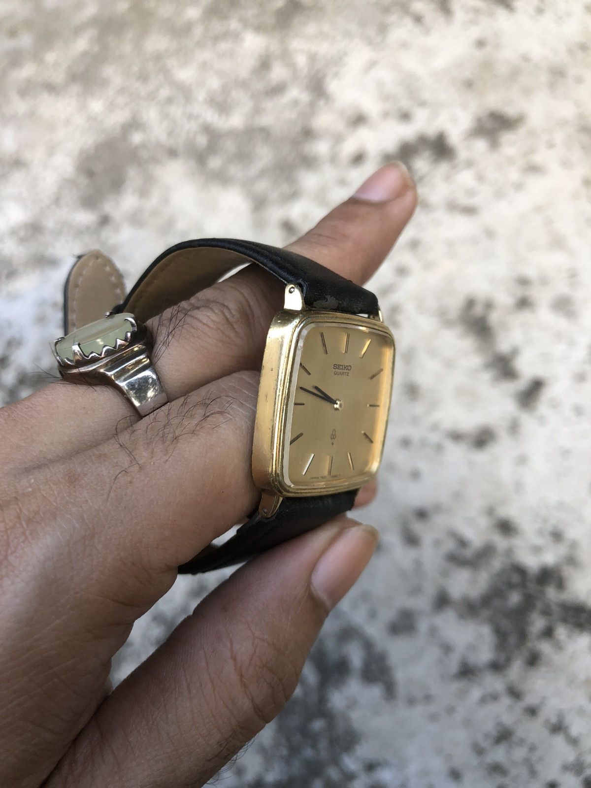 Japanese Brand × Seiko × Vintage Vintage Seiko Tank Gold Quartz Japan Size ONE SIZE - 3 Thumbnail